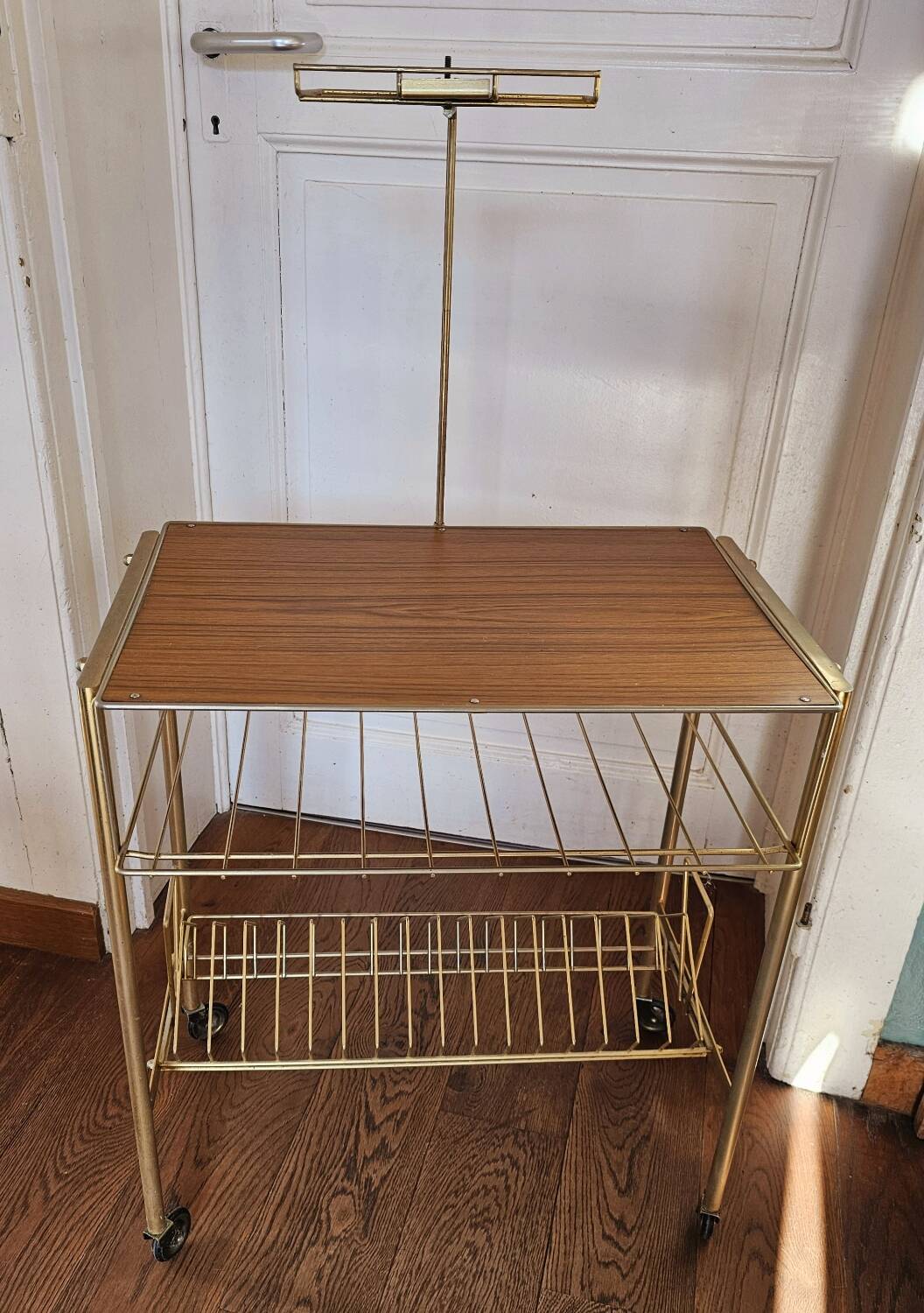 Vinyl serving trolley
