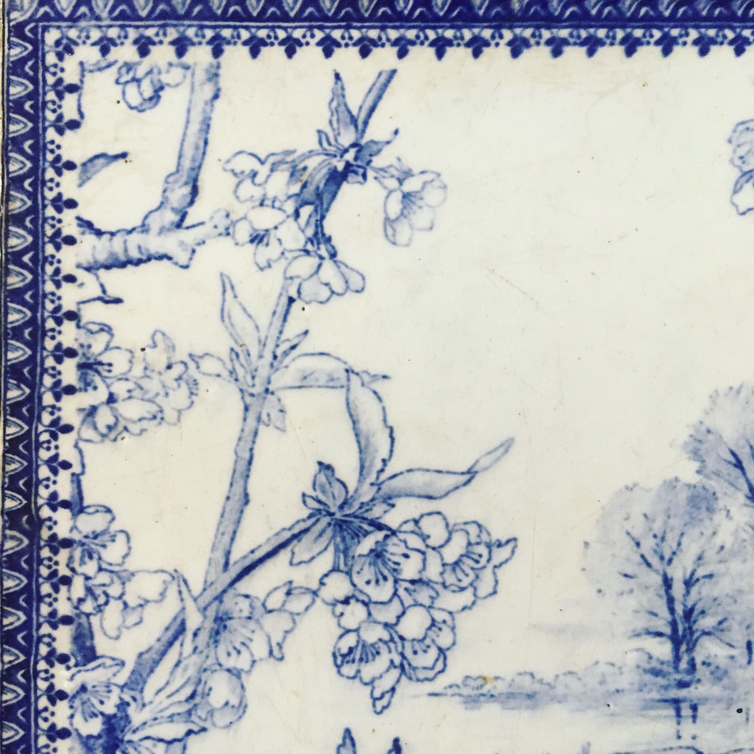 Under mat it in earthenware and wood 1920/1930