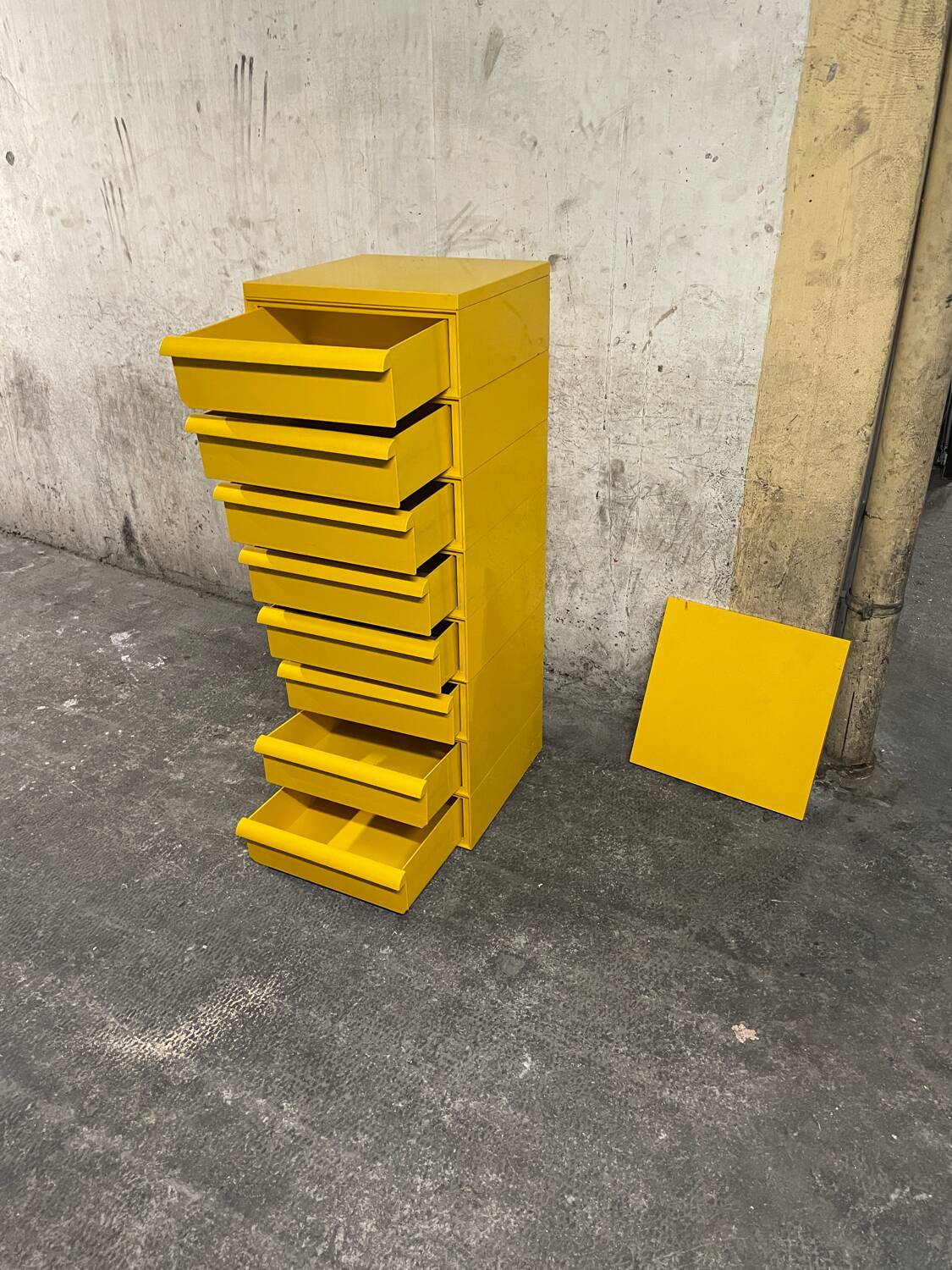 Yellow chest of drawers model 4601 by Simon Fussell for Kartell, 1970s
