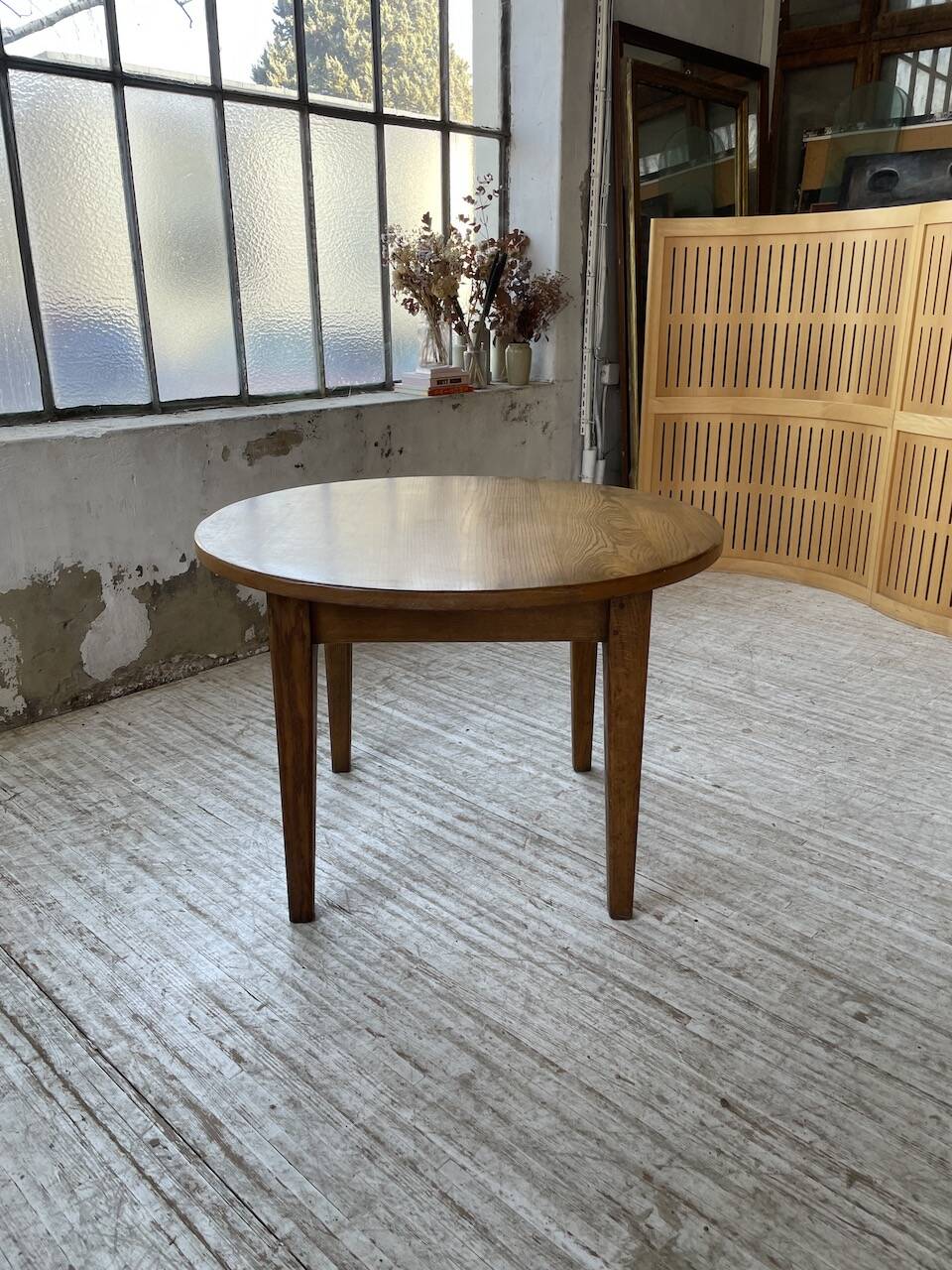 1950s round oak table