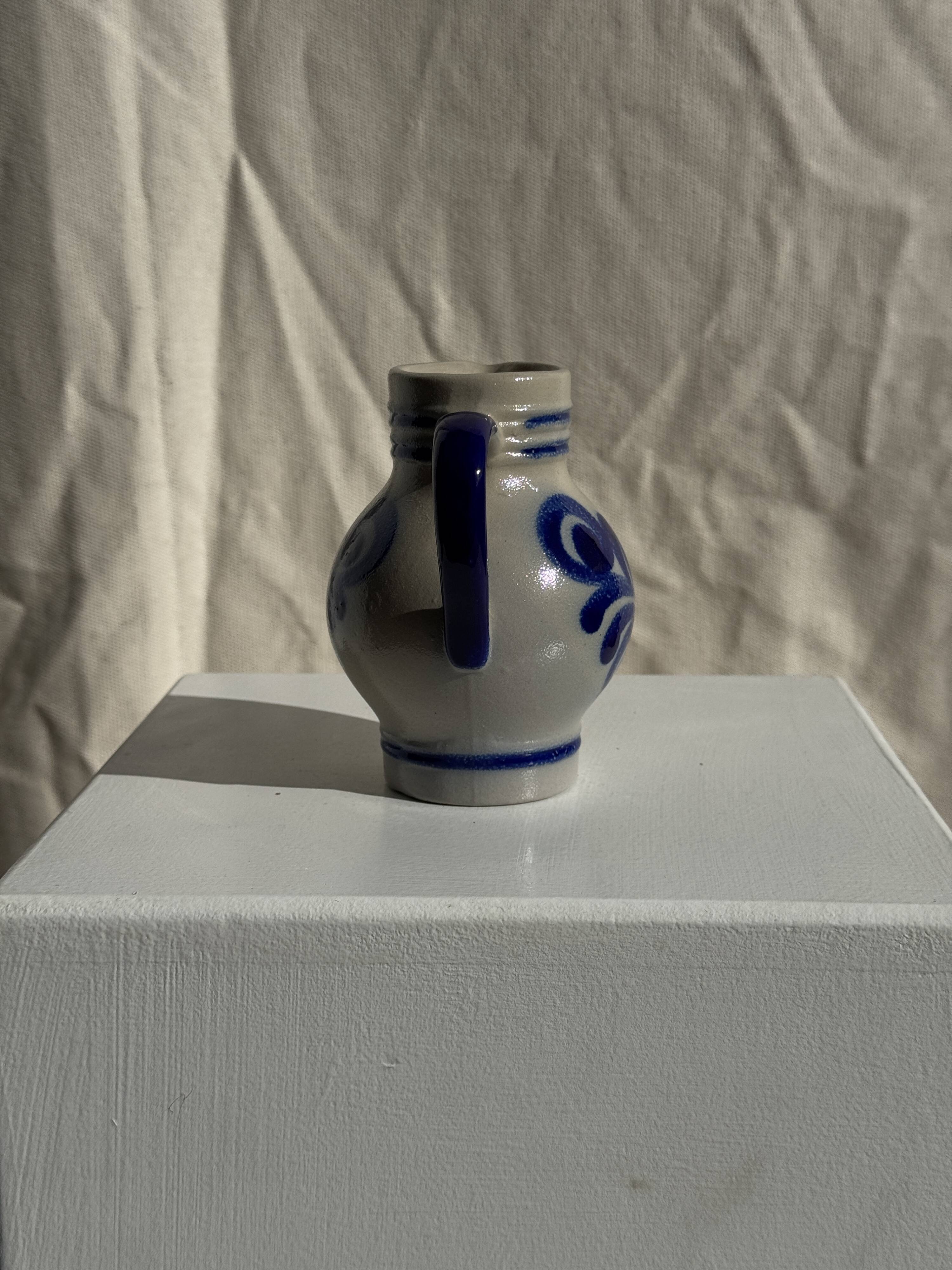 Mini carafe Oberursel Germany H13.5