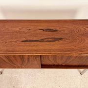 Small enfilade, 142 cm long, with 2 doors in rosewood.