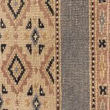 Oriental carpet wool of self  200x300cm