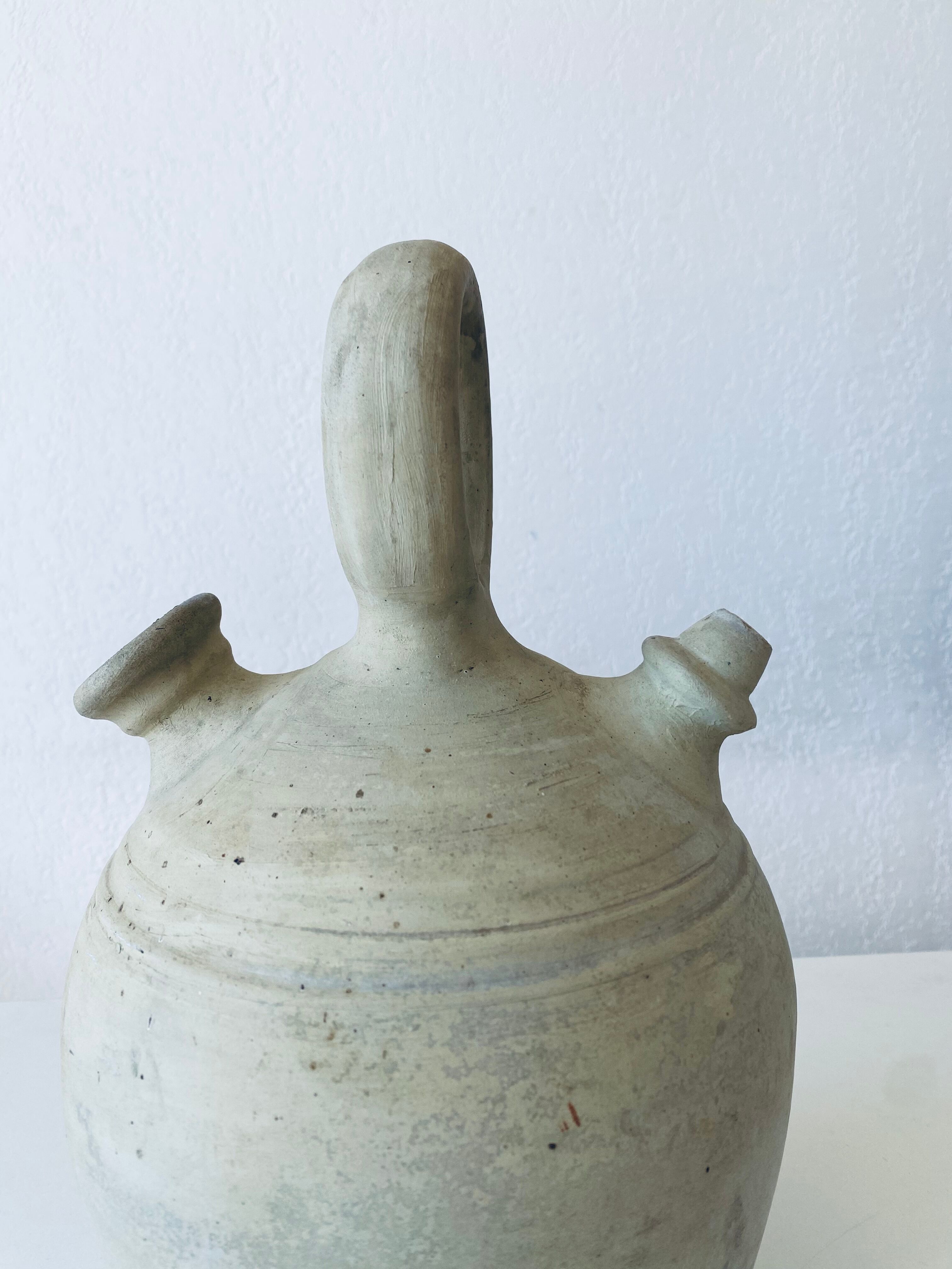 Gargoulette in white terracotta