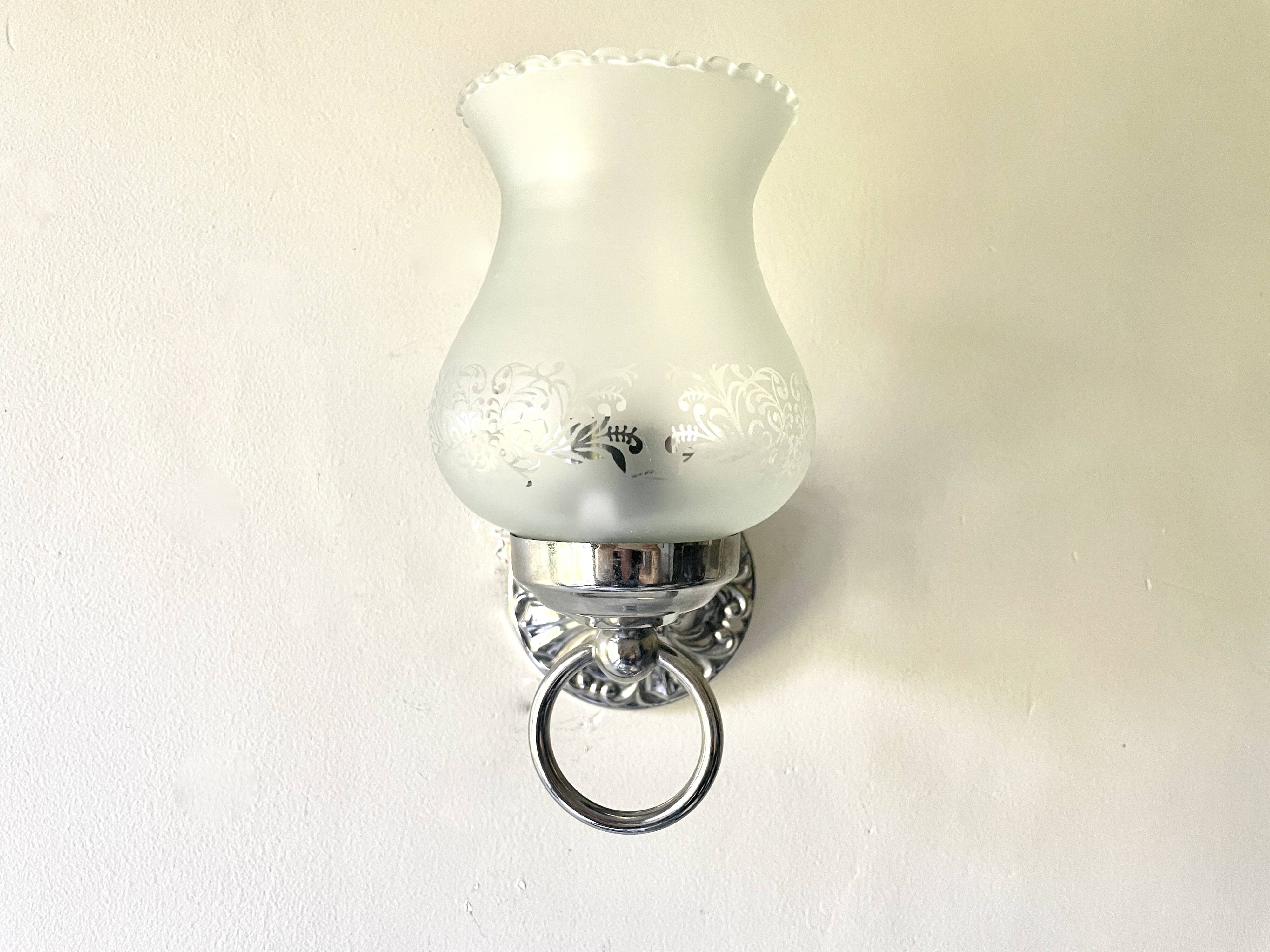 Applique chrome verre dépoli 1970