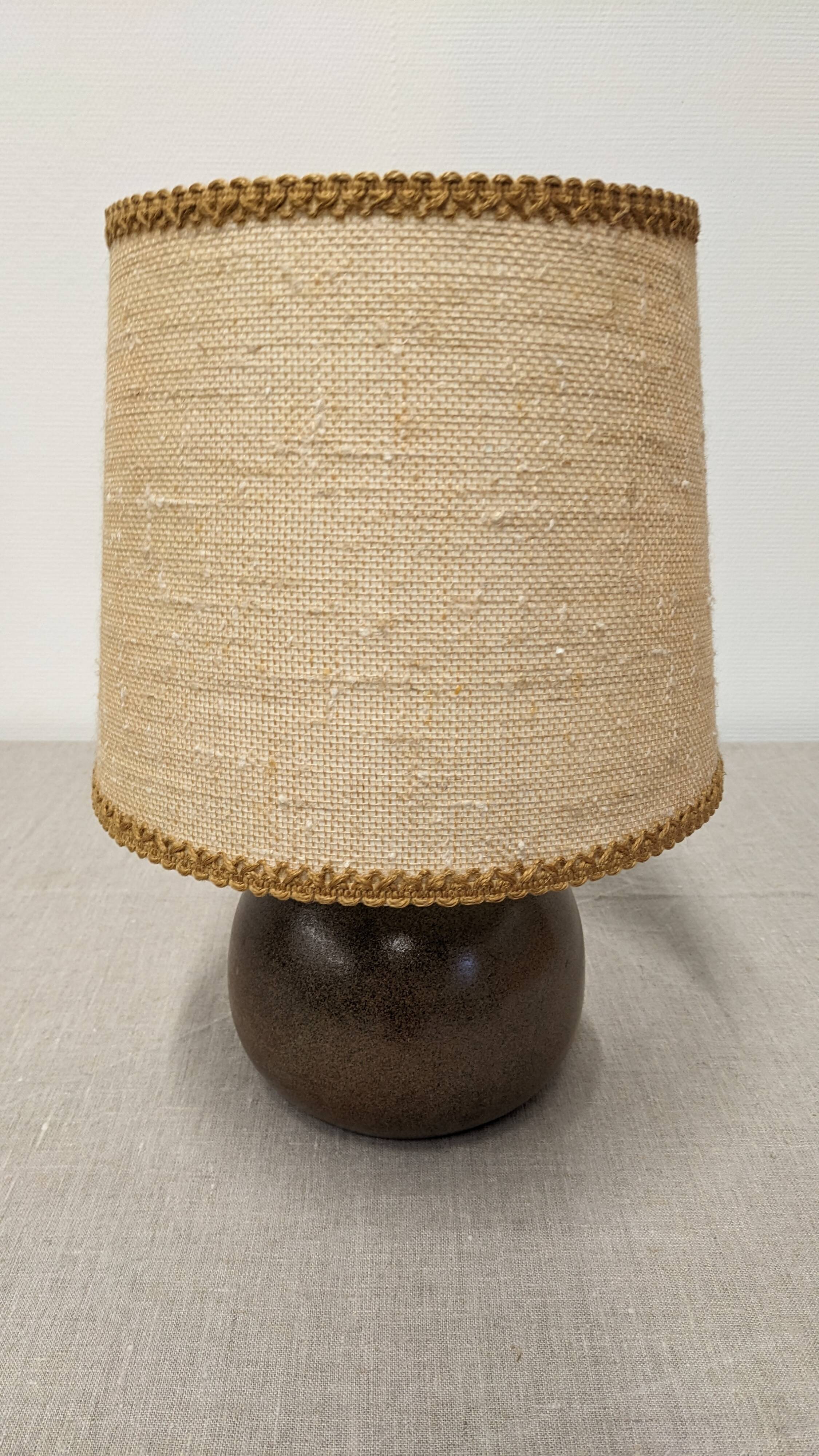 Lampe boule en terre cuite vernissée, France vers 1970