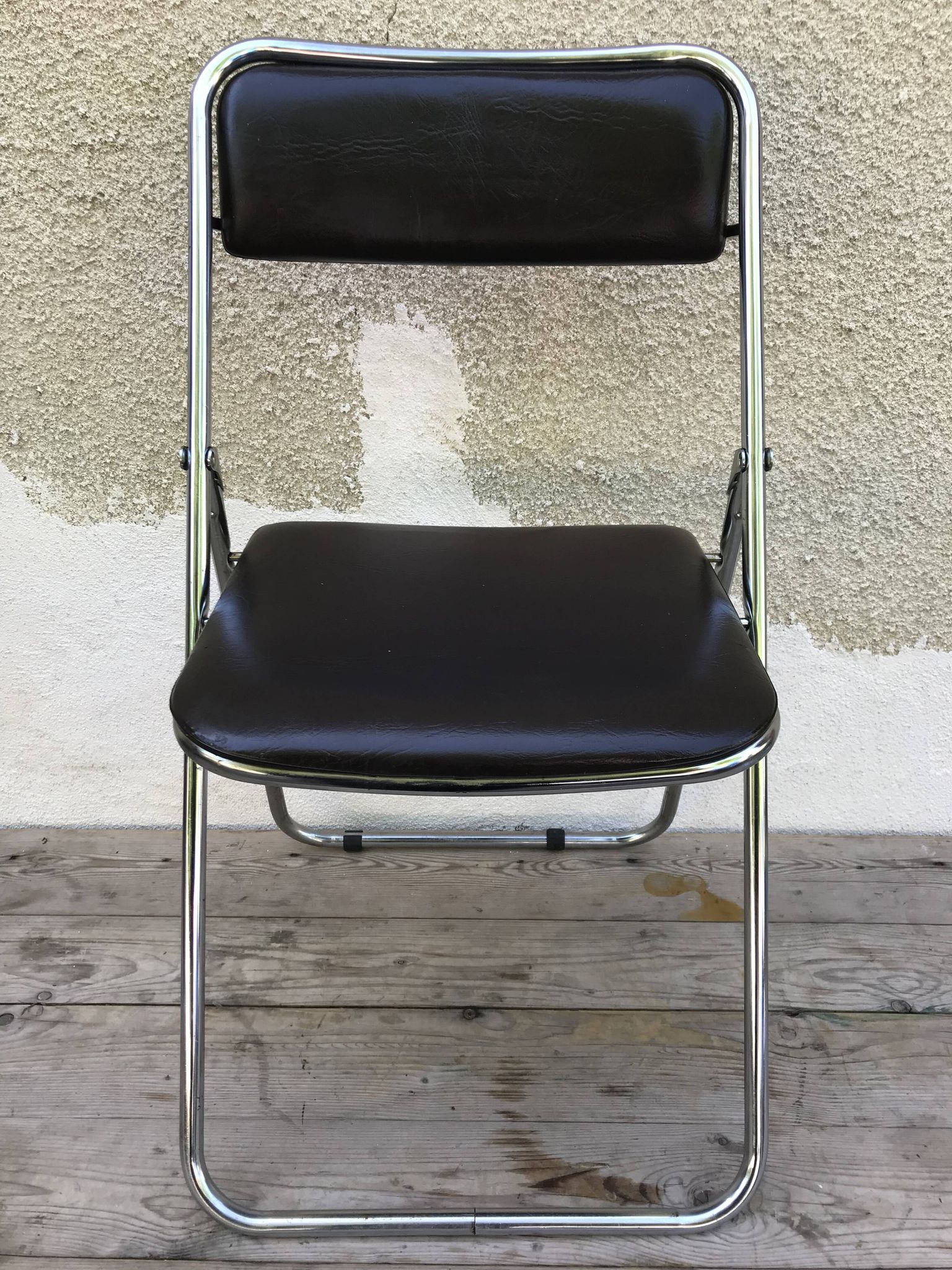 Old Soudexvinyl folding chair 70s