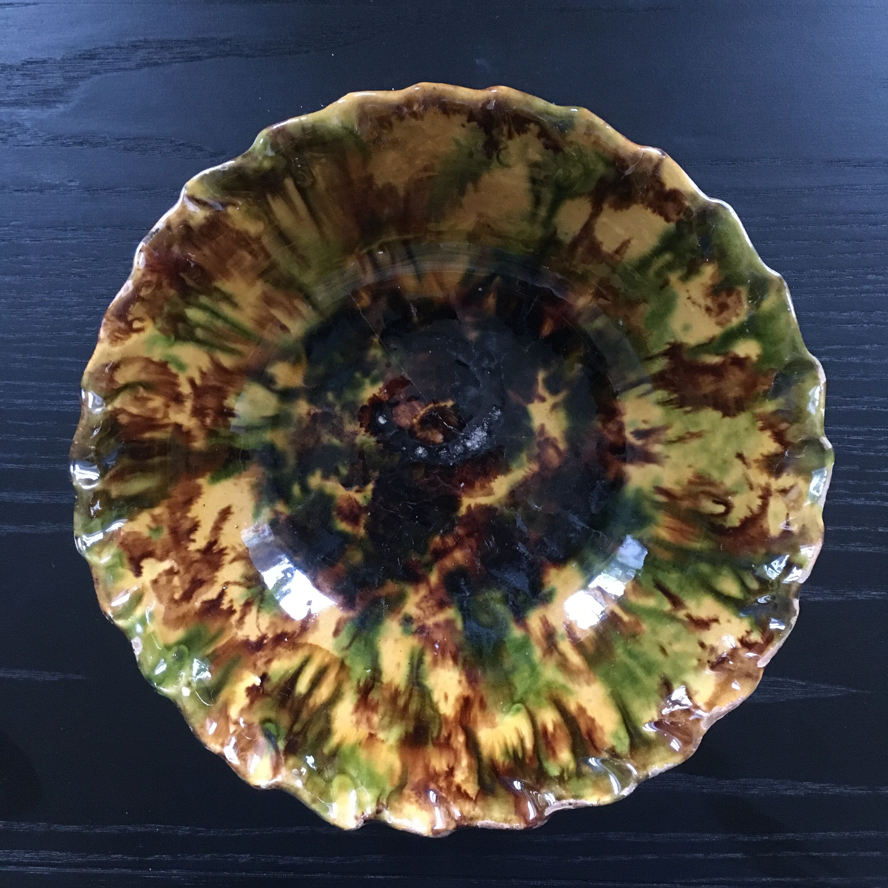 Flame-shaped corolla cup