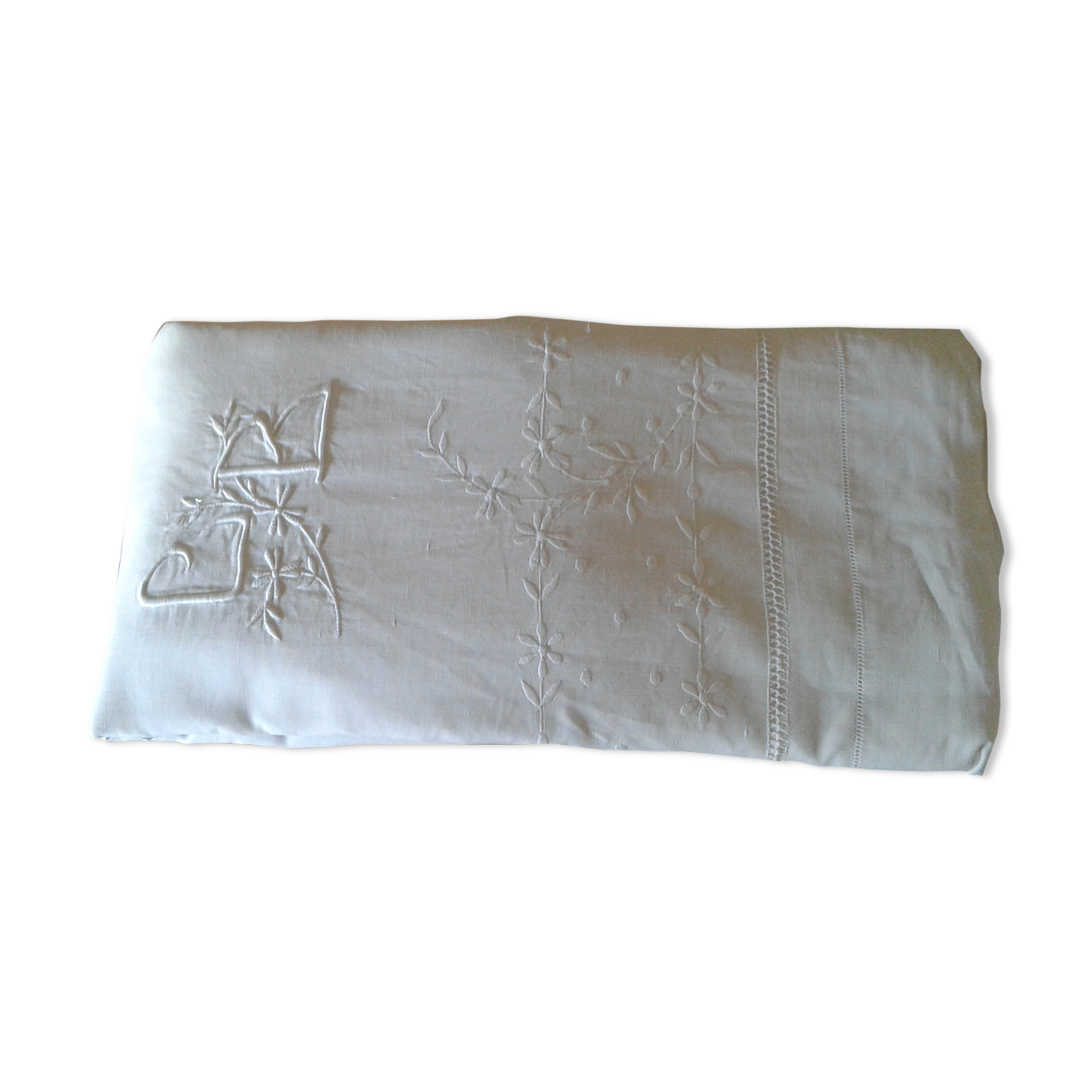 Drap ancien brodé monogramme Cb et fleurs