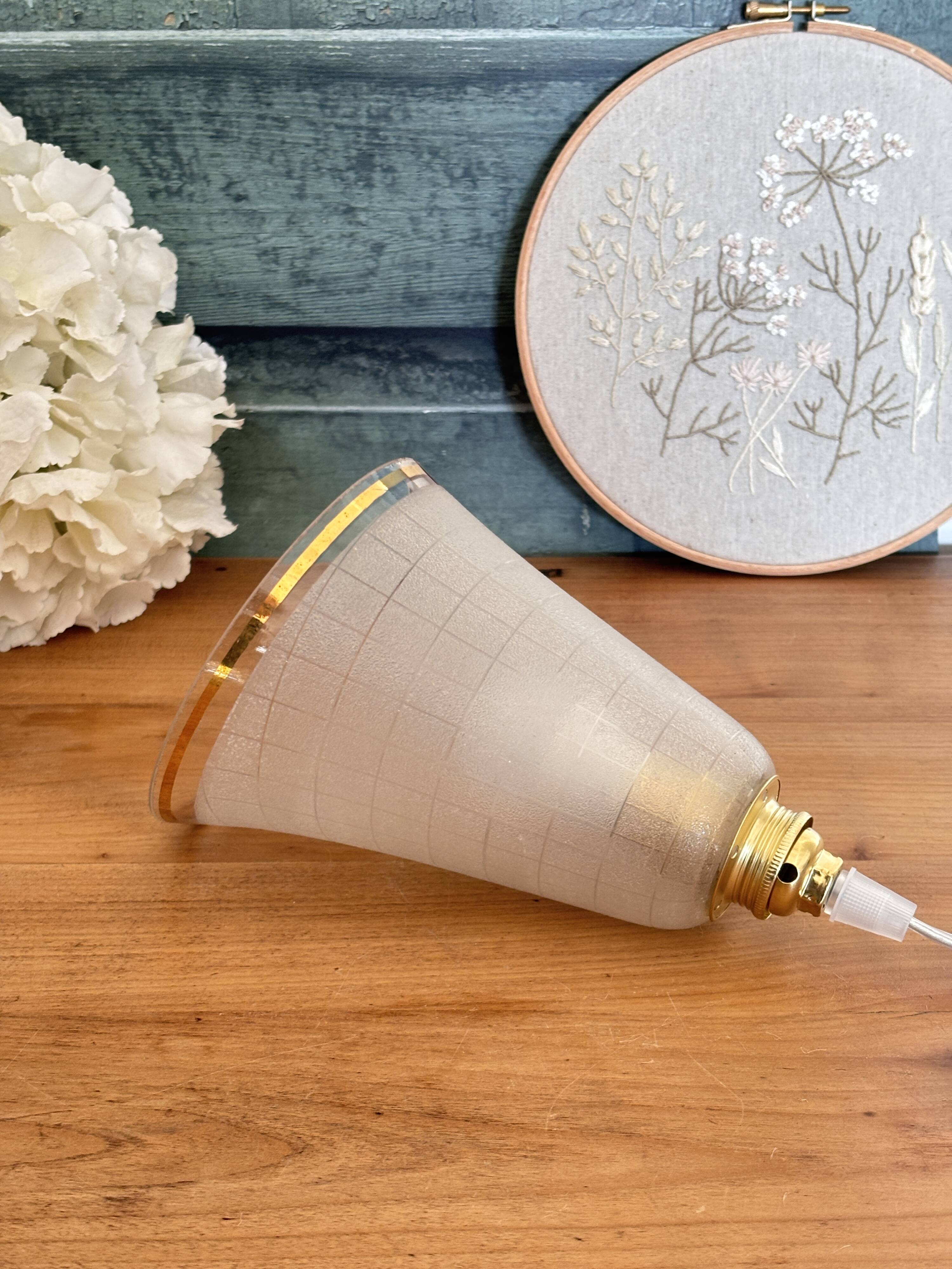 "Clara" portable lamp