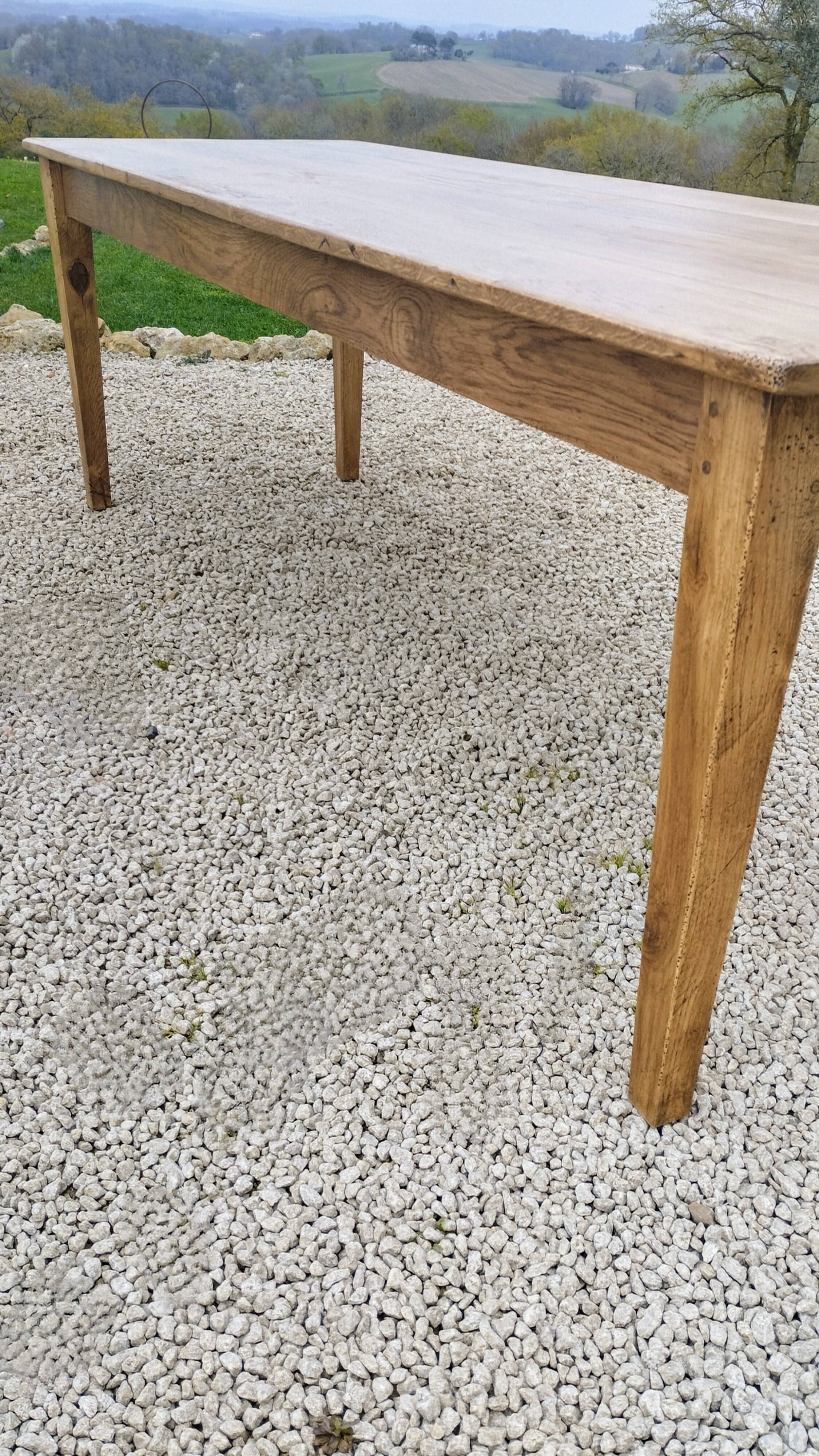 Solid oak farmhouse table 220cm x 75cm