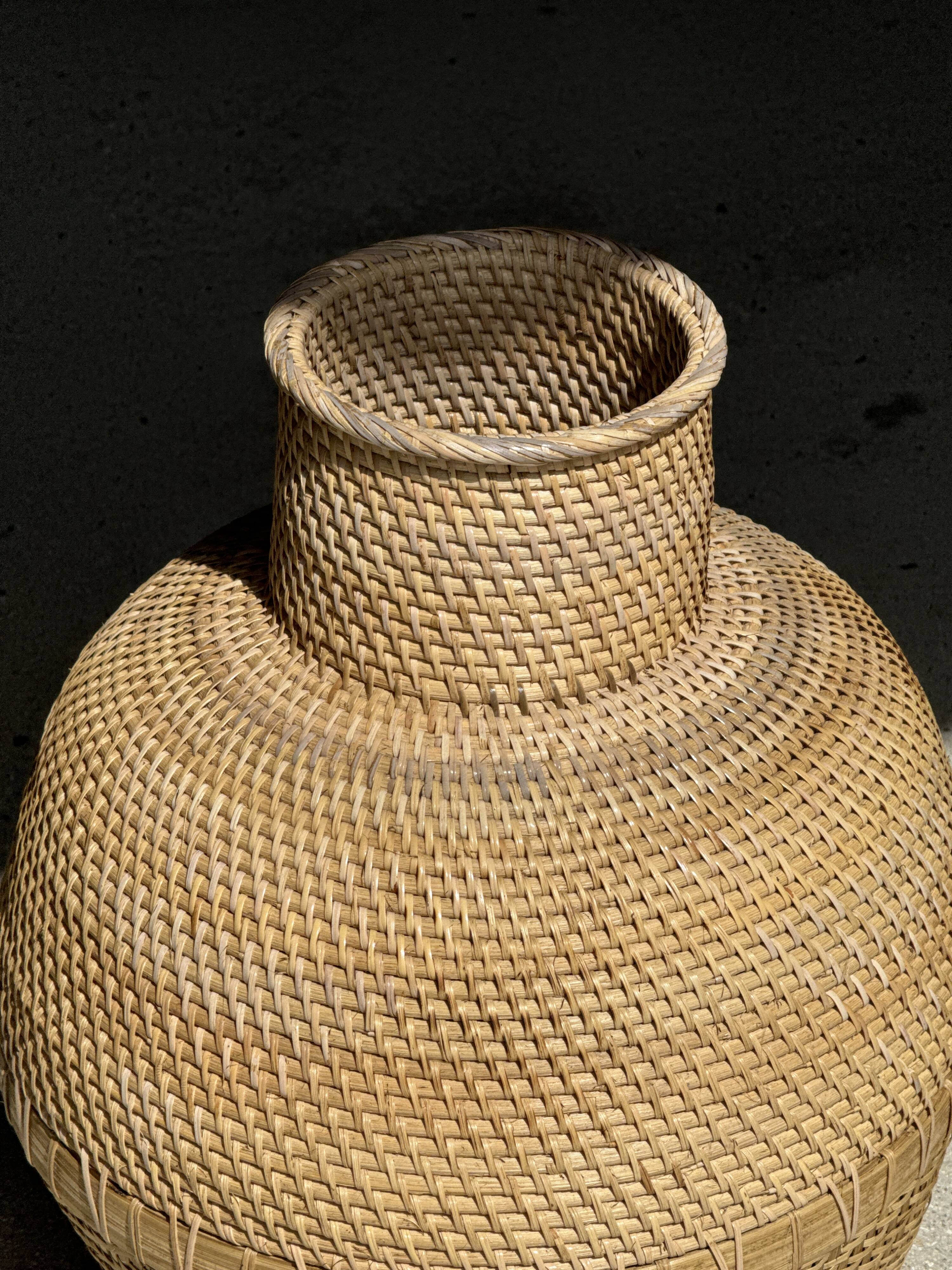 Basket jar in traditional Indonesian wickerwork H48 D40