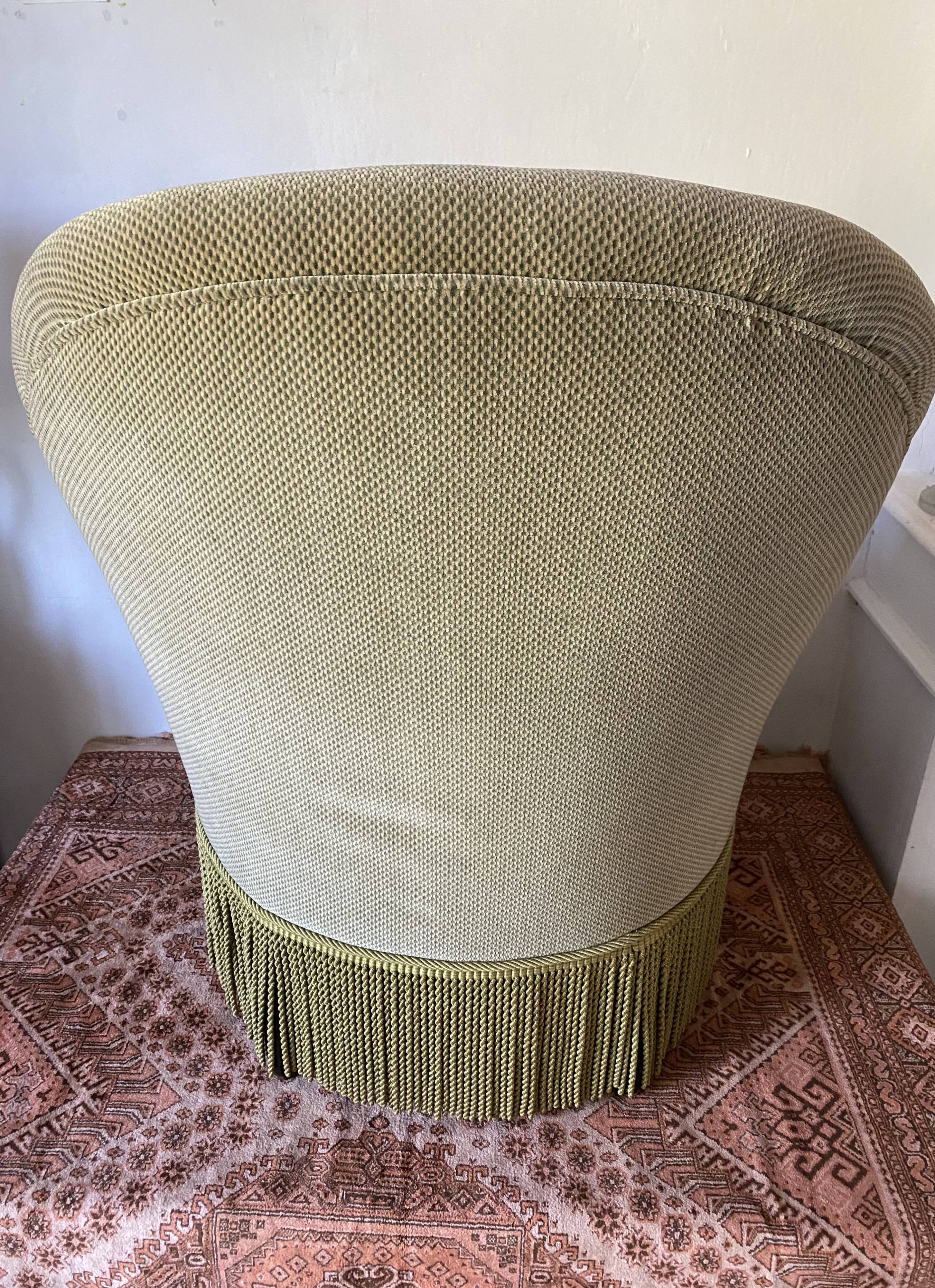 Velvet toad armchair like new