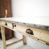 Enamelled tray craft table