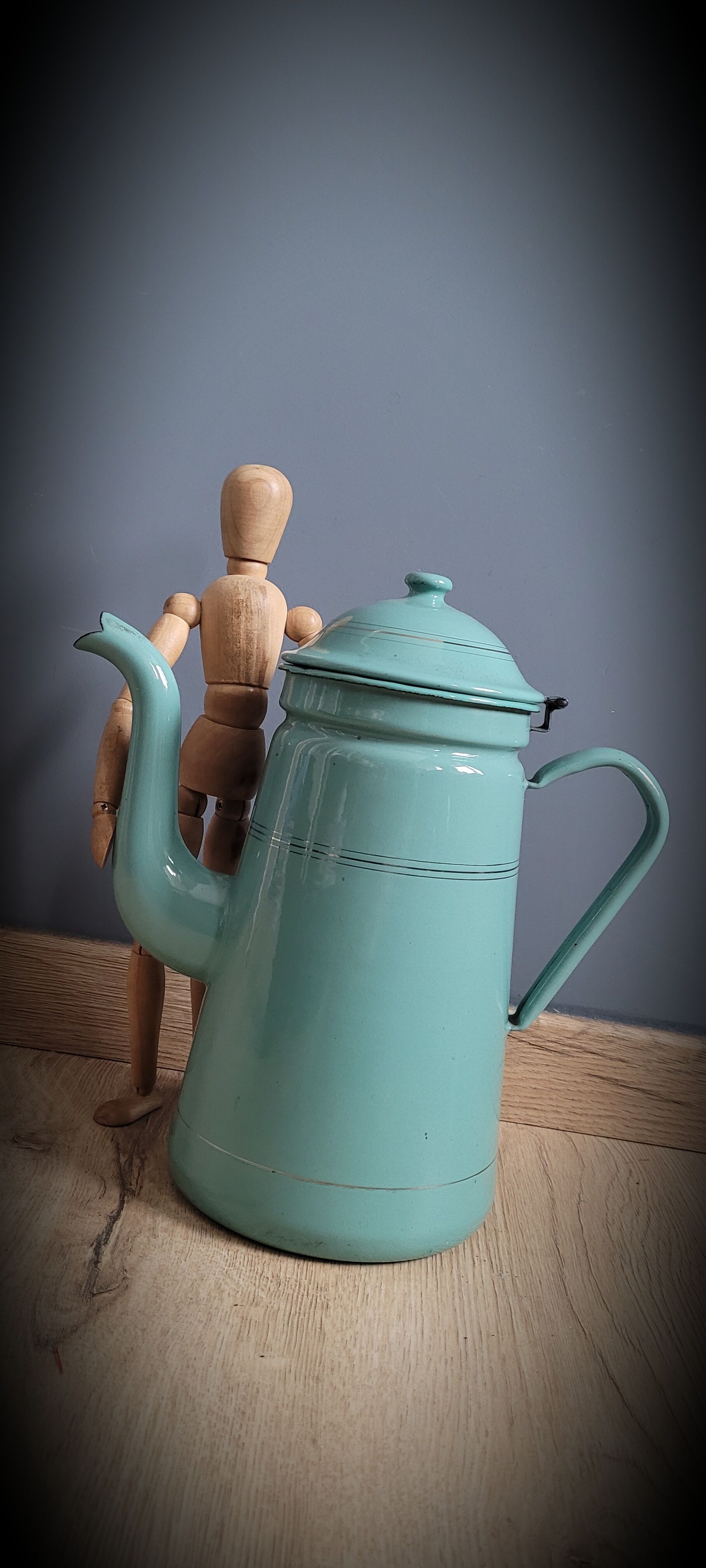 Green enamelled coffee maker lineage