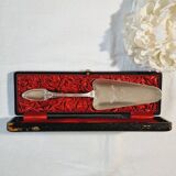 Boulenger pie shovel