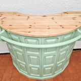 Solid wood bar counter