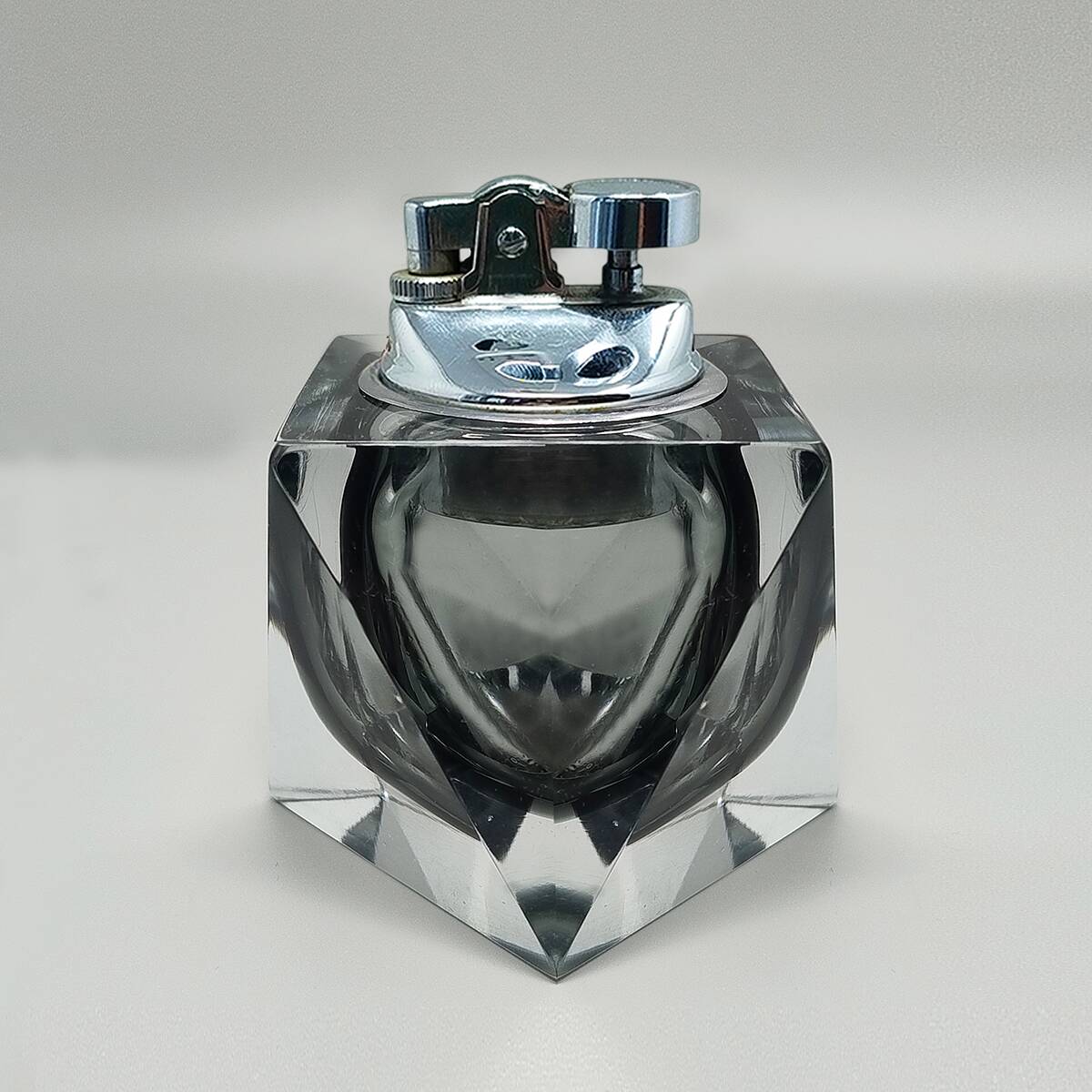 1960s Stunning Table Lighter in Murano Sommerso Glass By Flavio Poli for Se