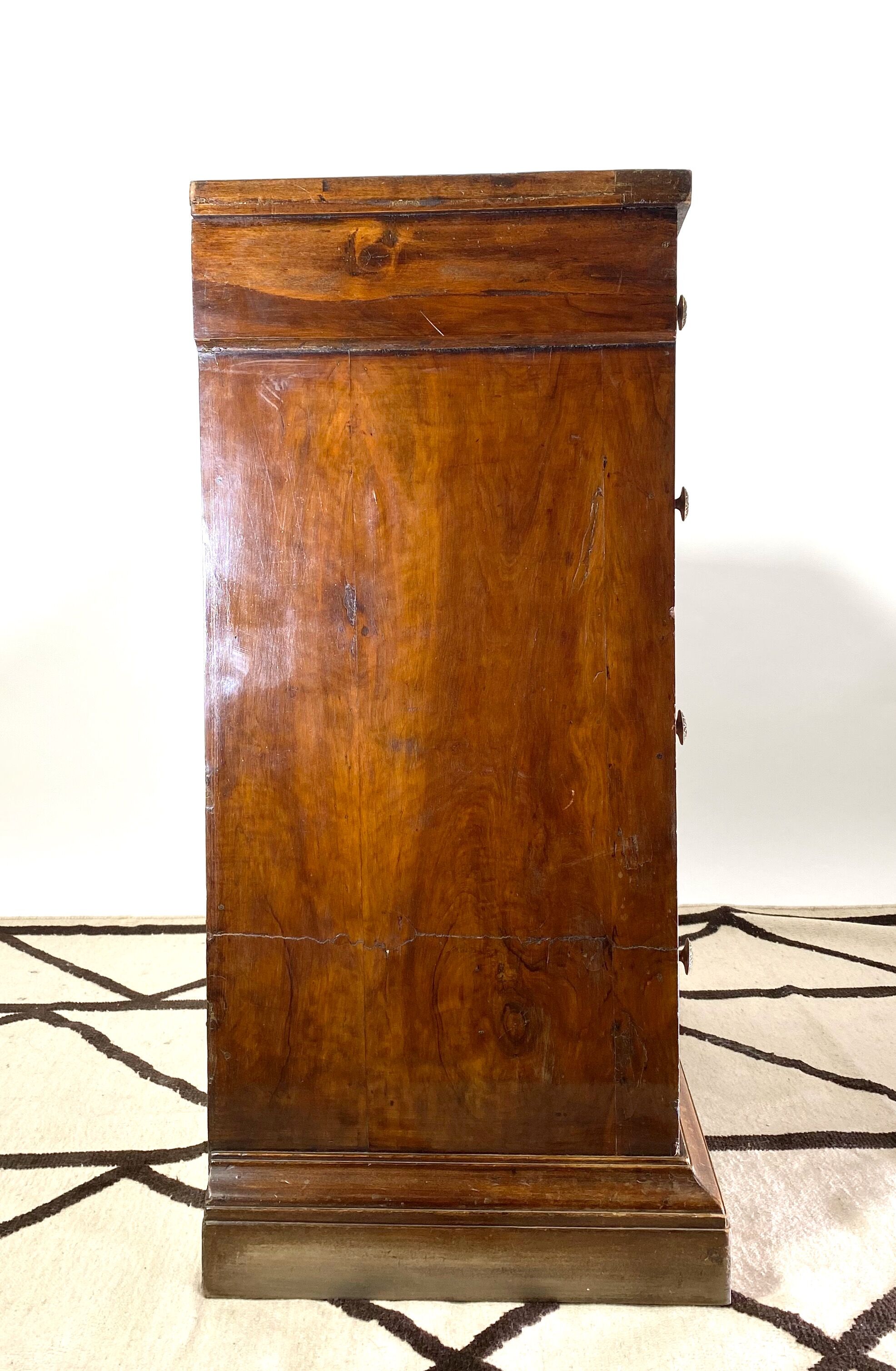 Commodity 4 drawers Northern Italy about 1840