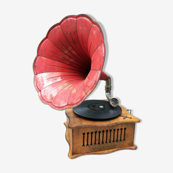 Art nouveau "pathé" gramophone