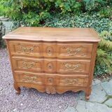 Cherry chest of drawers