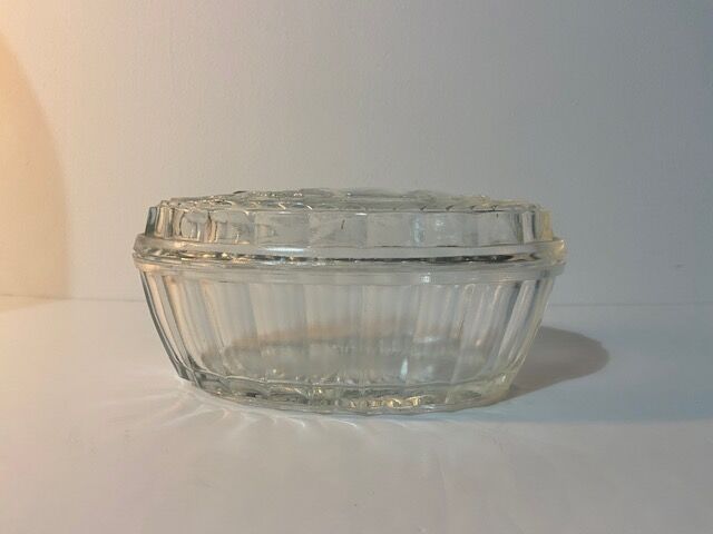 Chiseled glass butter tray
