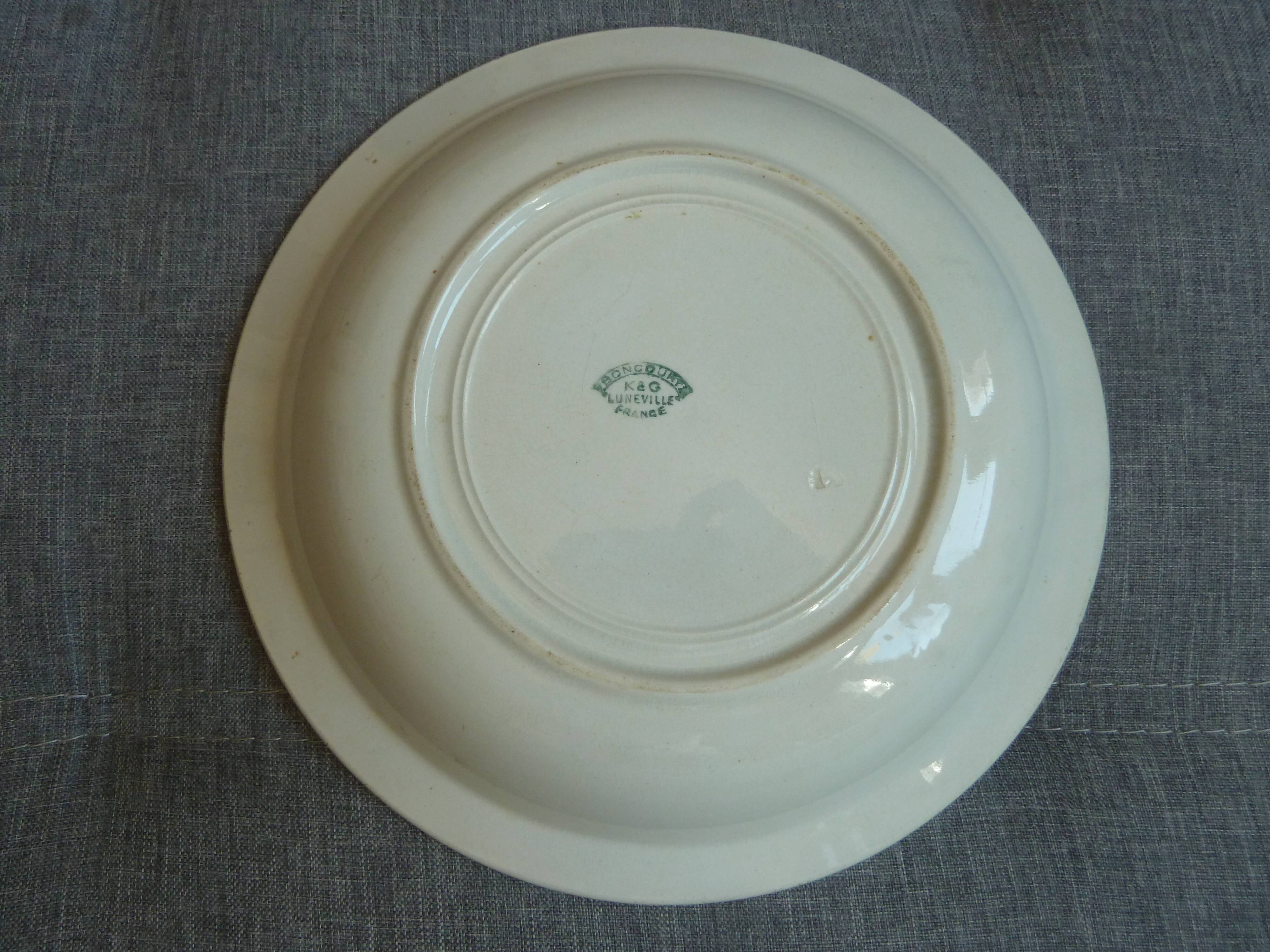 Hollow round dish model Boncourt Lunéville K-G