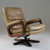 Leather lounge chair by André Vandenbeuck