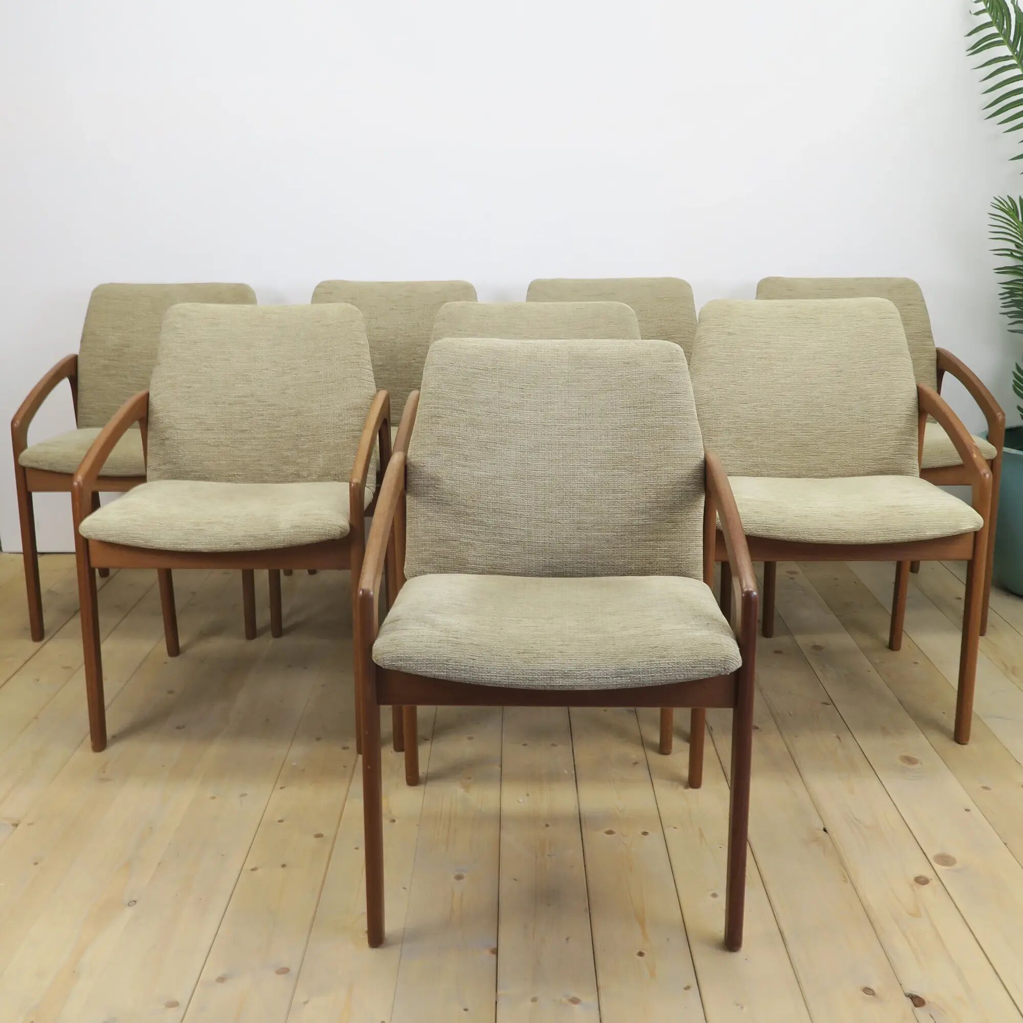 Set of 8 model 23 chairs in teak by Henning Kjærnulf for Korup Stolefabrik, Denmark 1960.