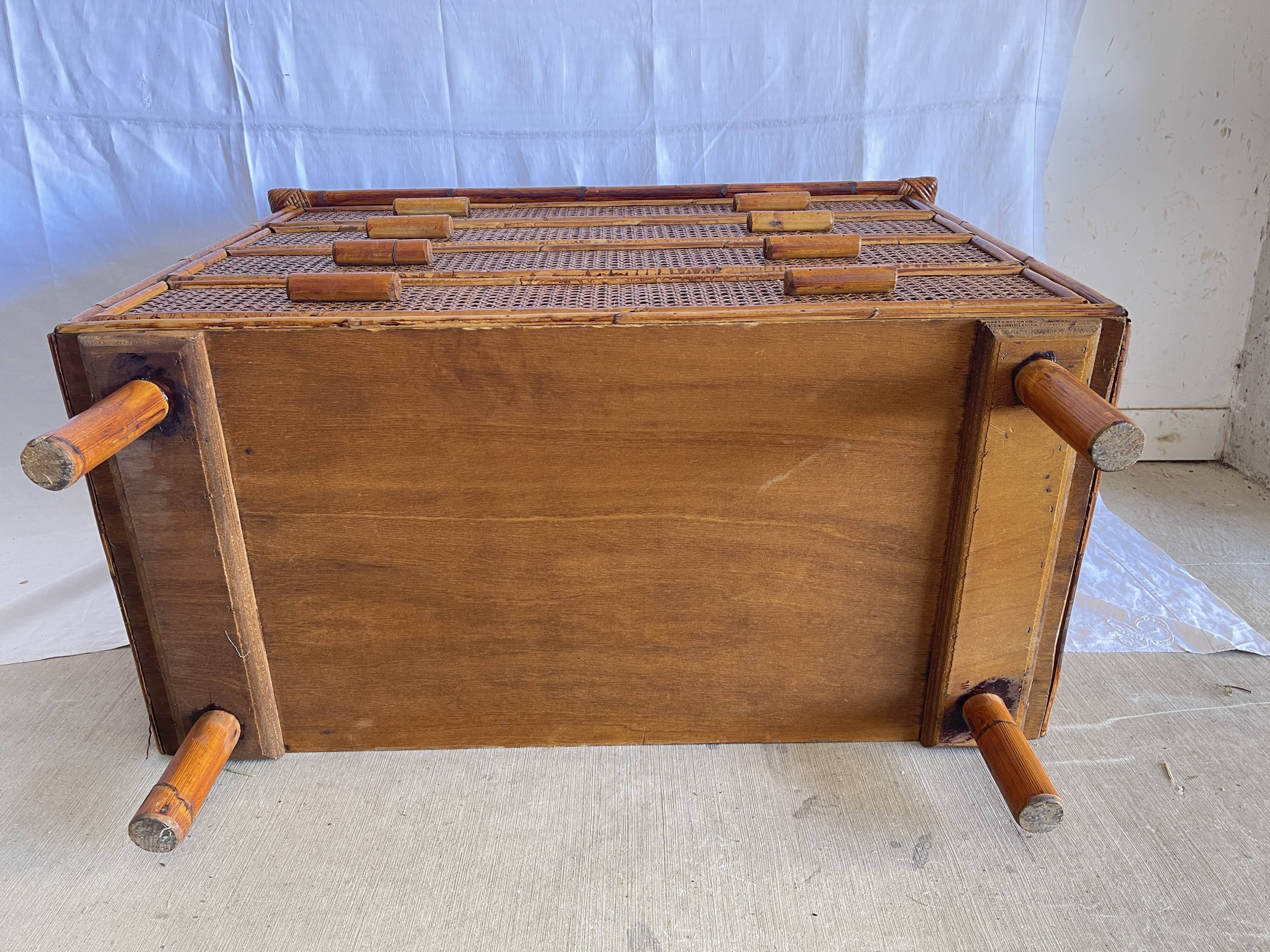 Commode  vintage en rotin et cannage