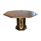 Octagonal table