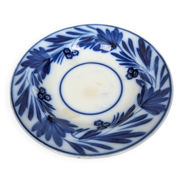 Small plate Sarreguemines & Digoin with cobalt blue floral decoration.