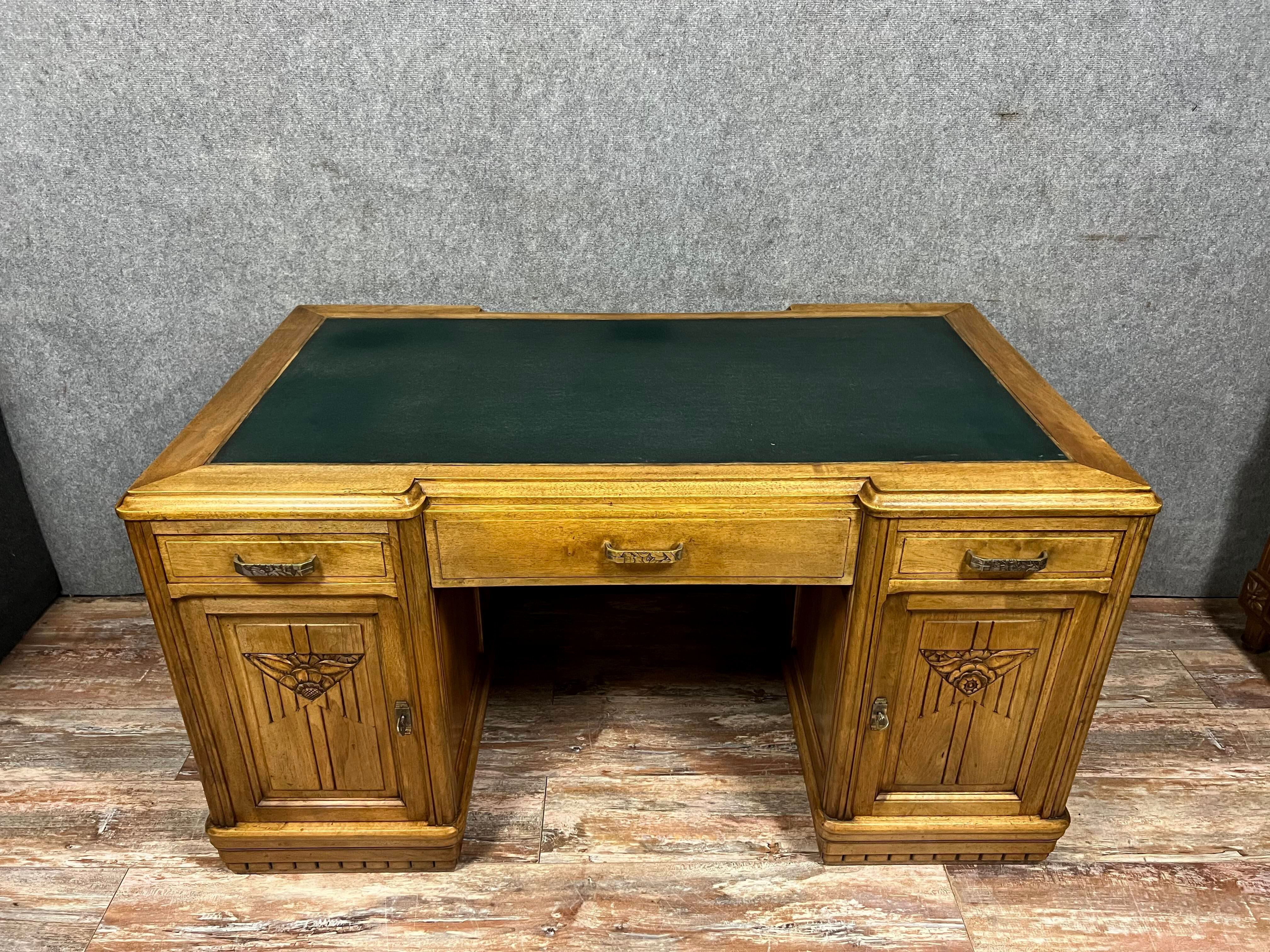 Double desk face art deco era in solid walnut around 1920