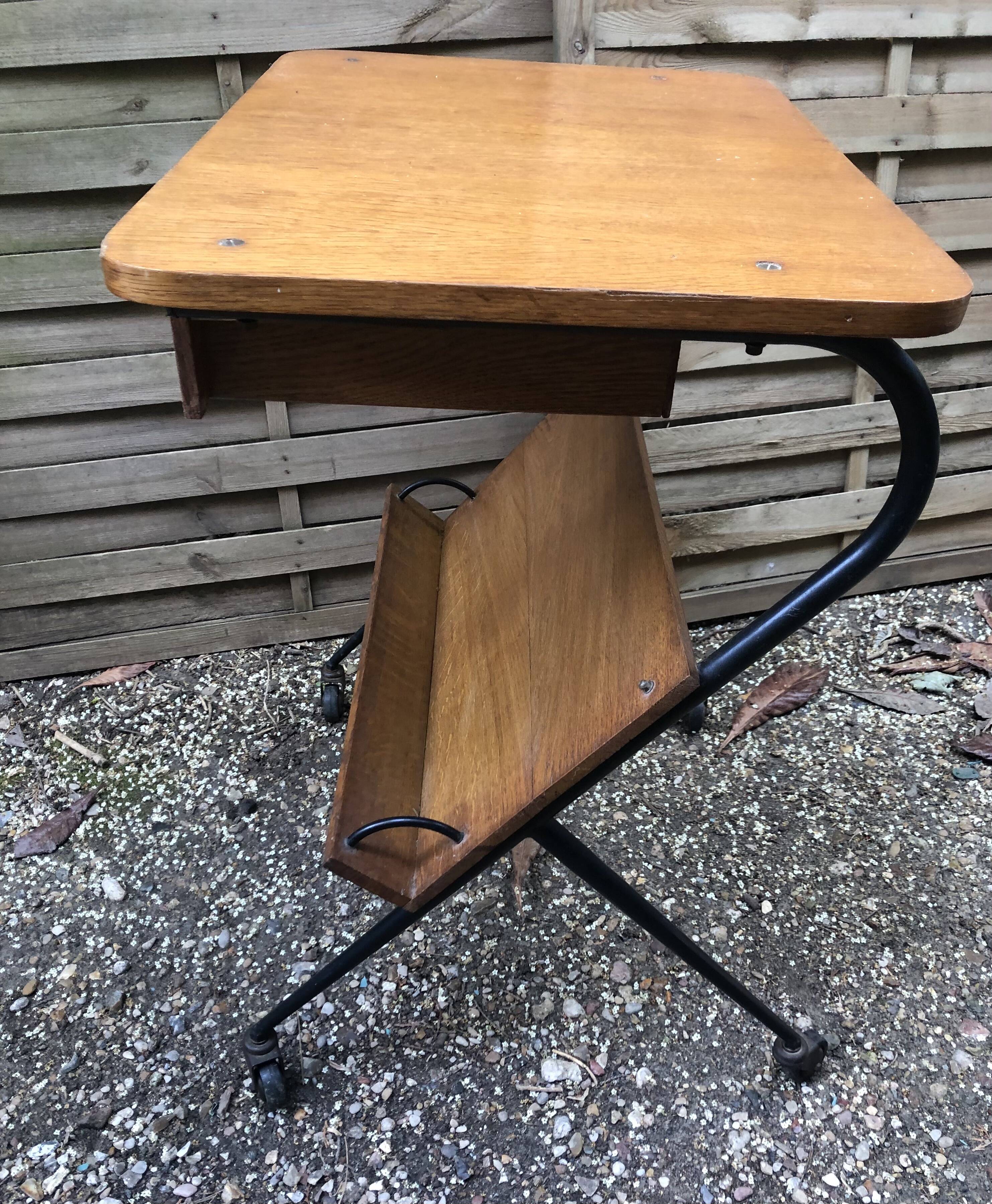 Bureau sur roulettes vintage années 60