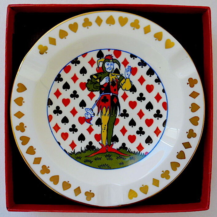Porcelain ashtray "bone china" centered "Joker"