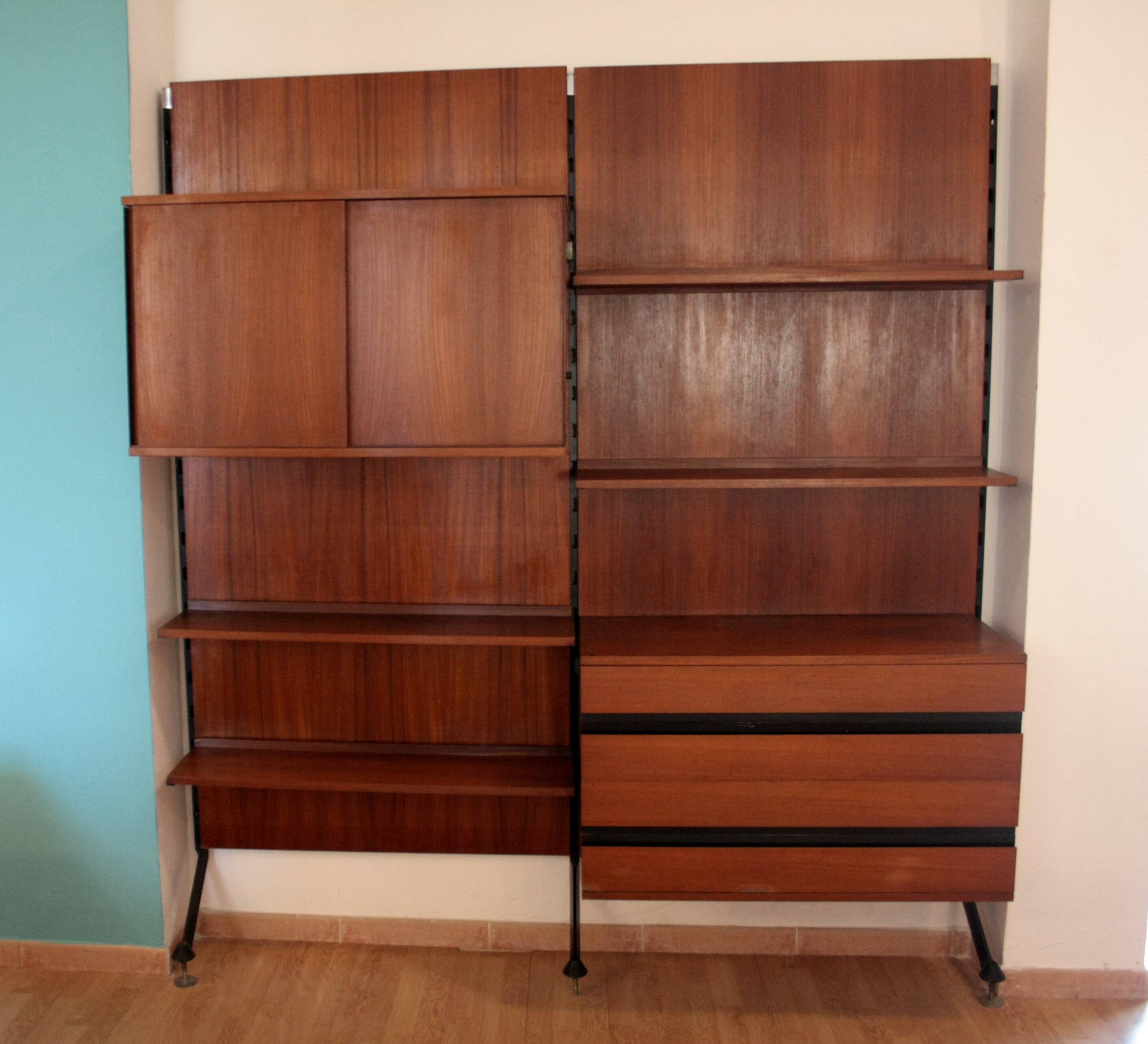 Modular wall system “Urio” by Ico and Luisa Parisi for MiM 1957, bib