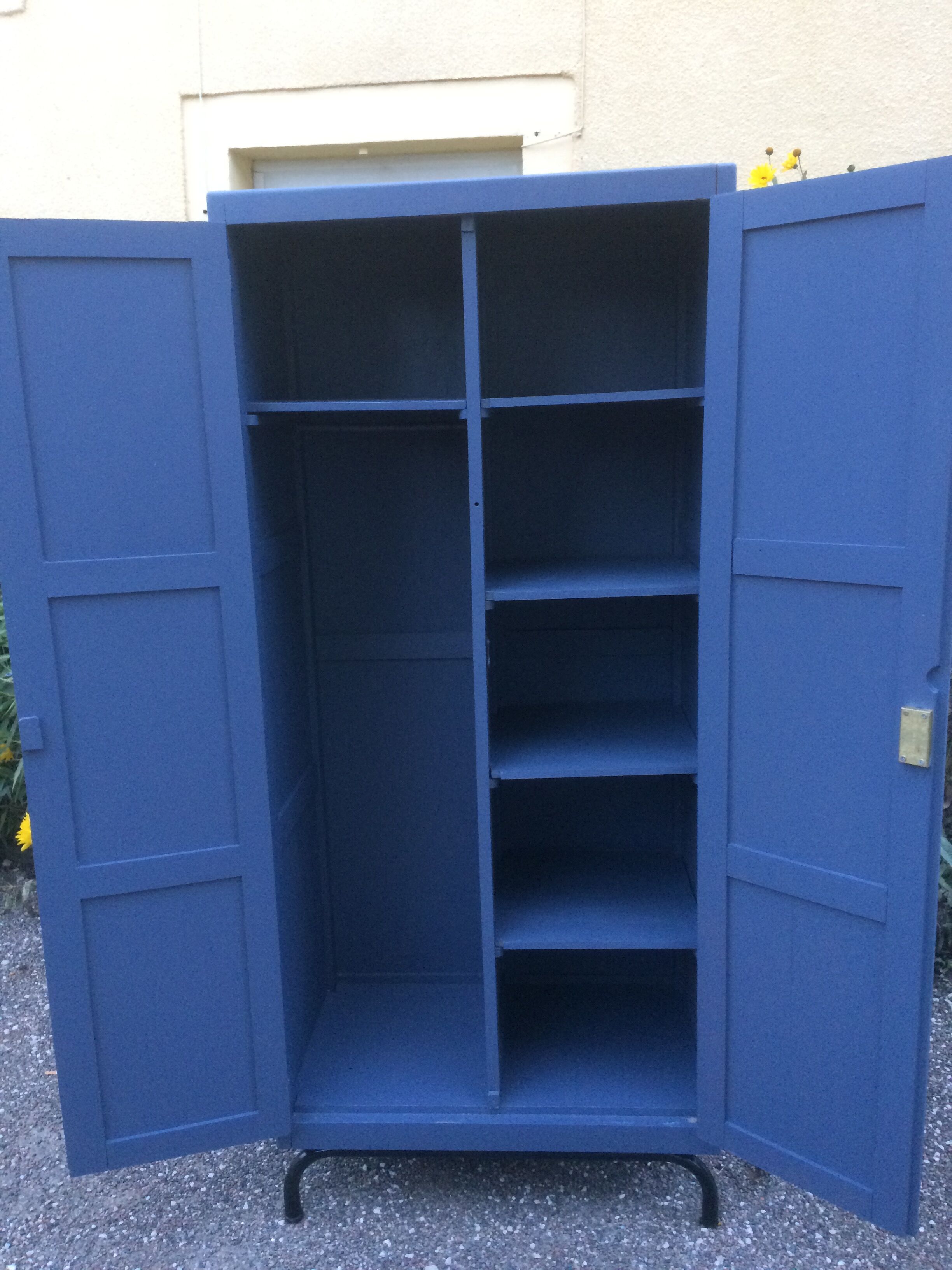 Blue wardrobe