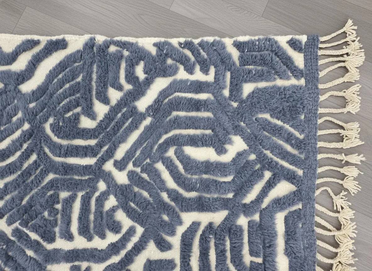 Handwoven Moroccan rug 2.5x1.5 m