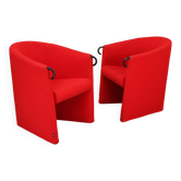 Paire de fauteuils Arflex rouges. Italie, circa 1980