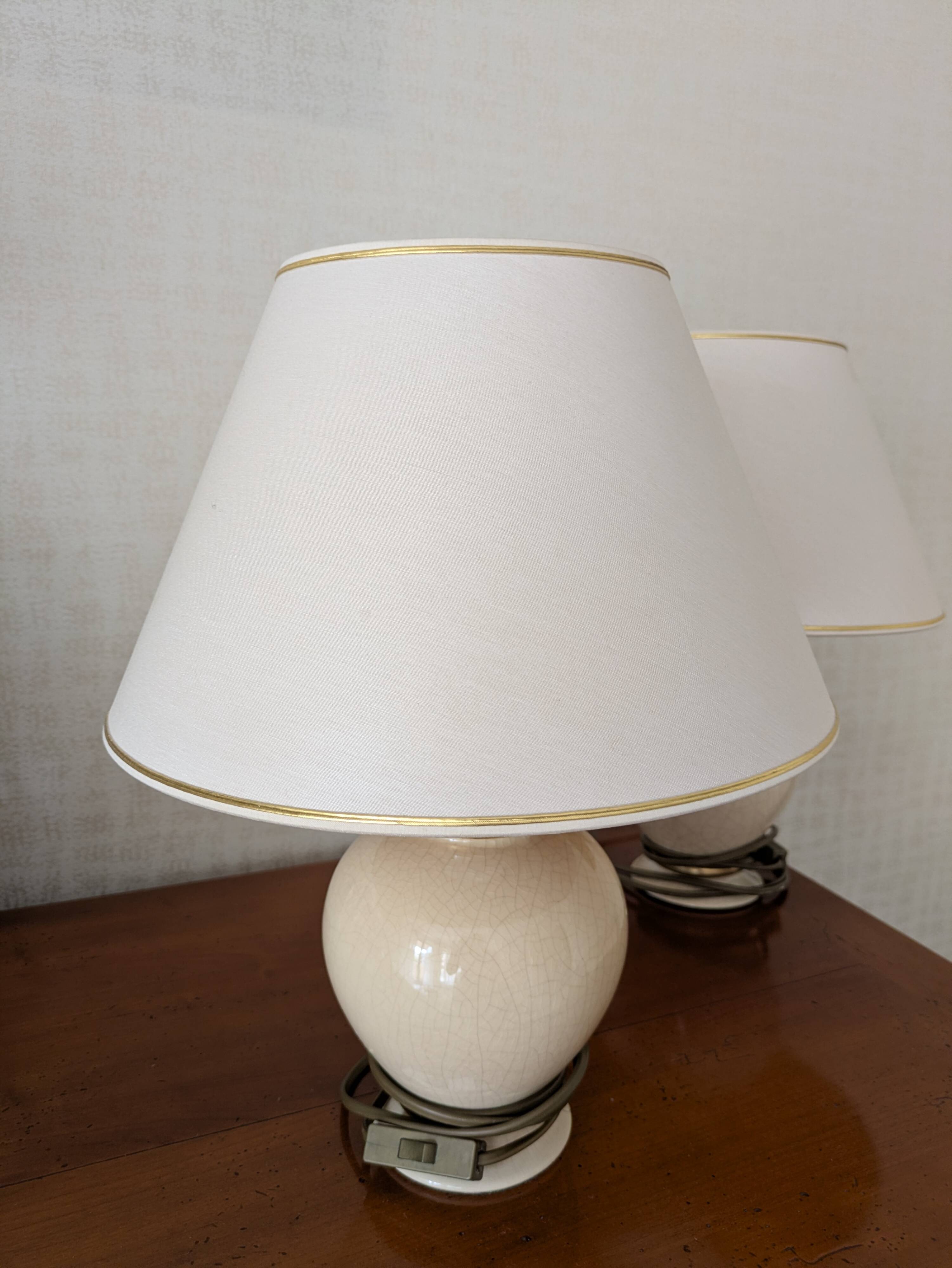 Set of 2 Crackled Ceramic Table Lamps with Gilding – Maison Le Dauphin