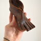 Cendrier pied en bois sculpté