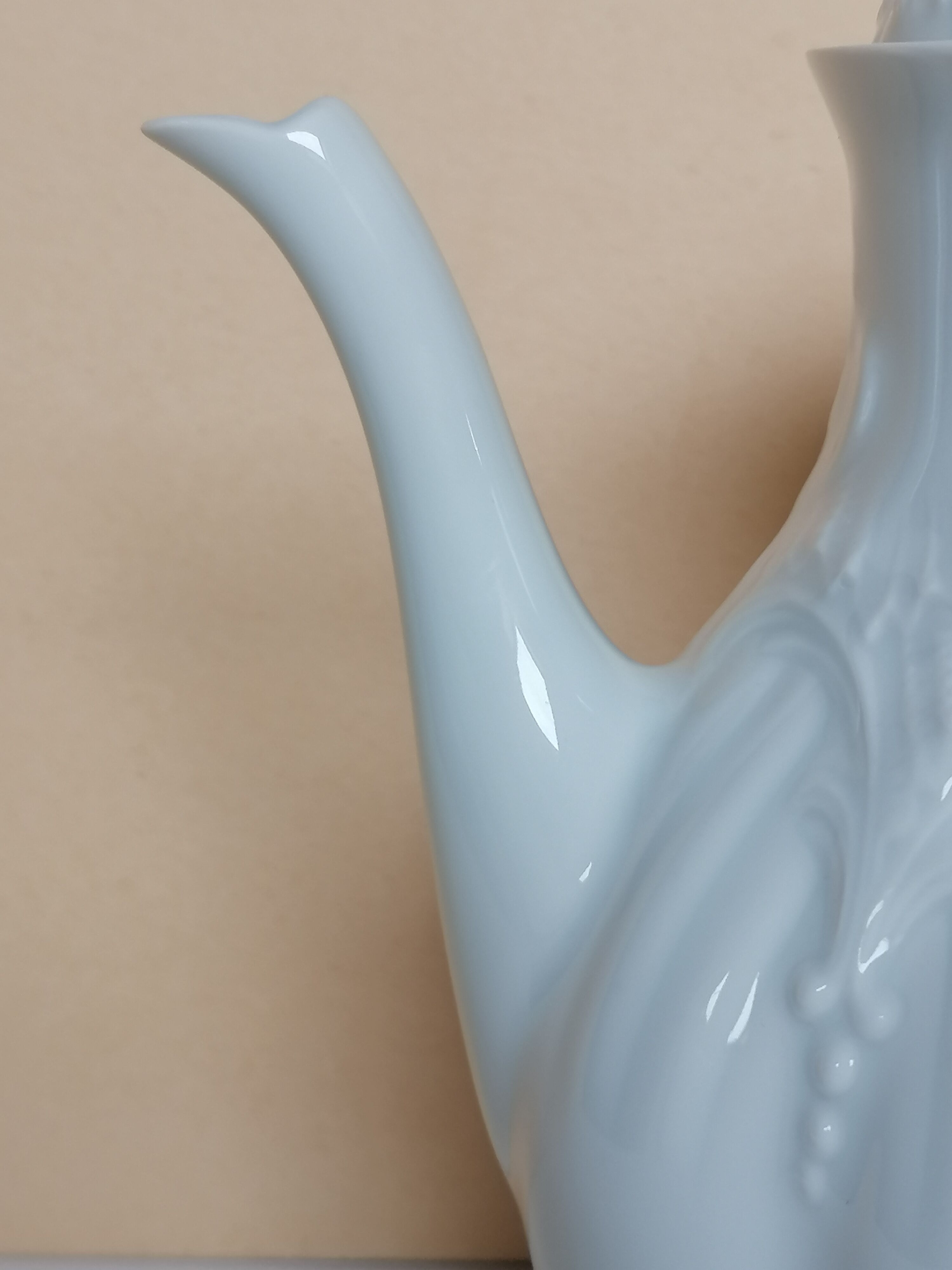 Coffee maker in old white porcelain from Limoges