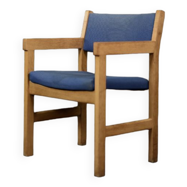 Chaise danoise vintage en chêne et tissu bleu du milieu du siècle par Hans J. Wegner pour Getama, années 1960