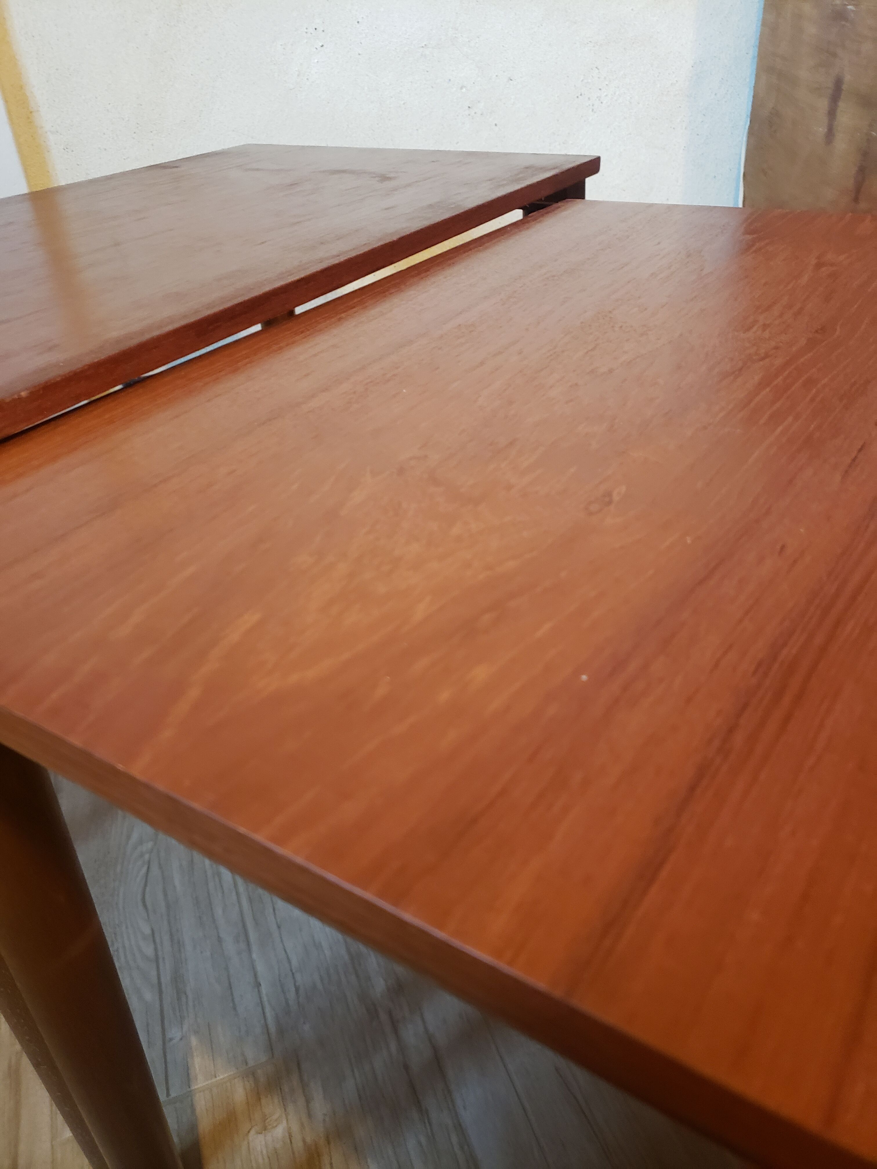 Scandinavian vintage gigognes tables