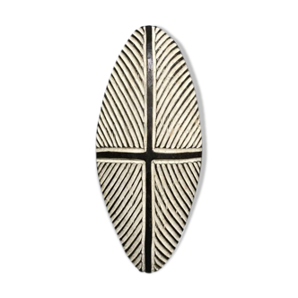 Traditional bamiléké oval shield