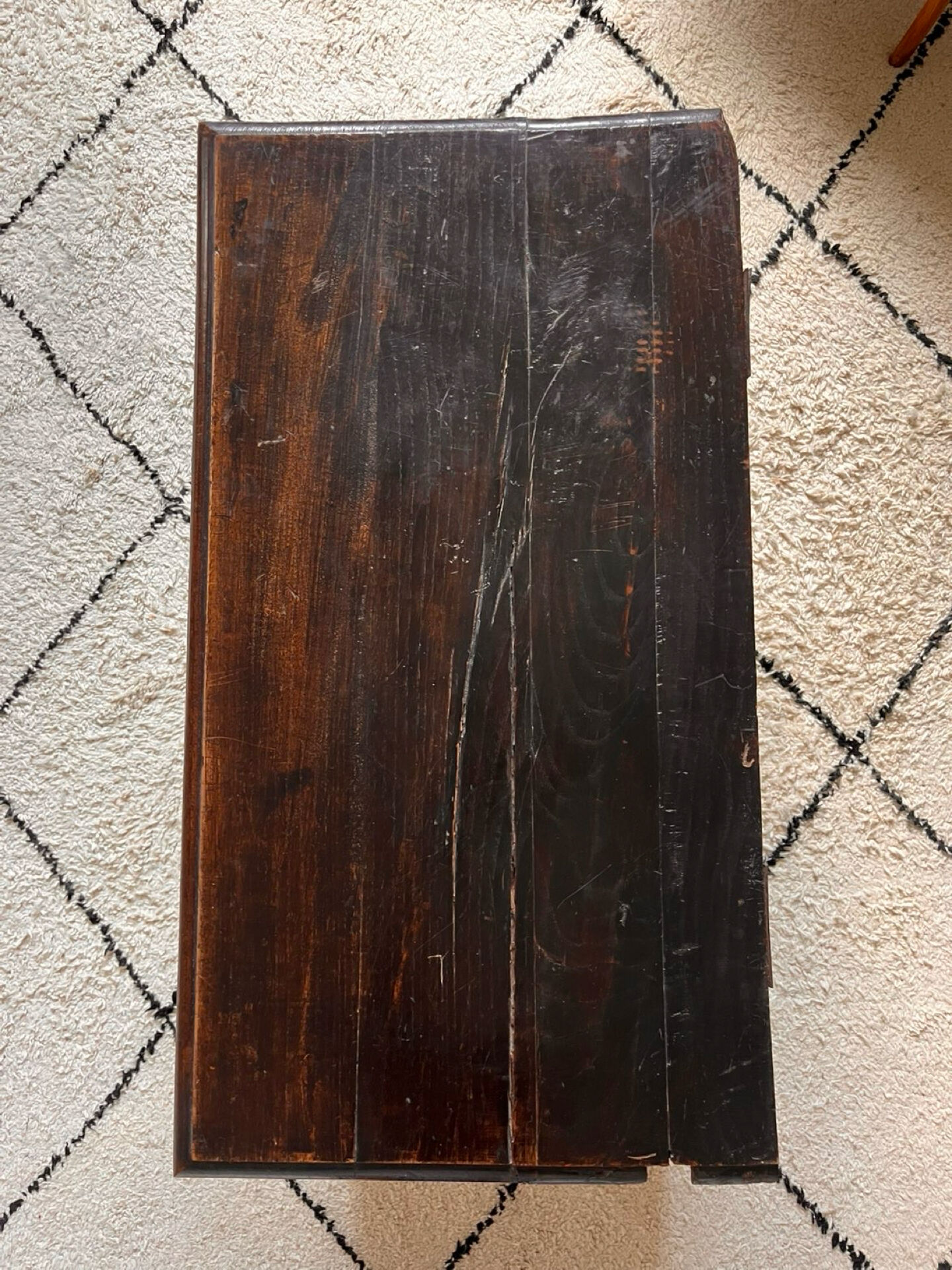 Coffre en bois