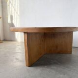 Round modernist coffee table, elm, 1950s.