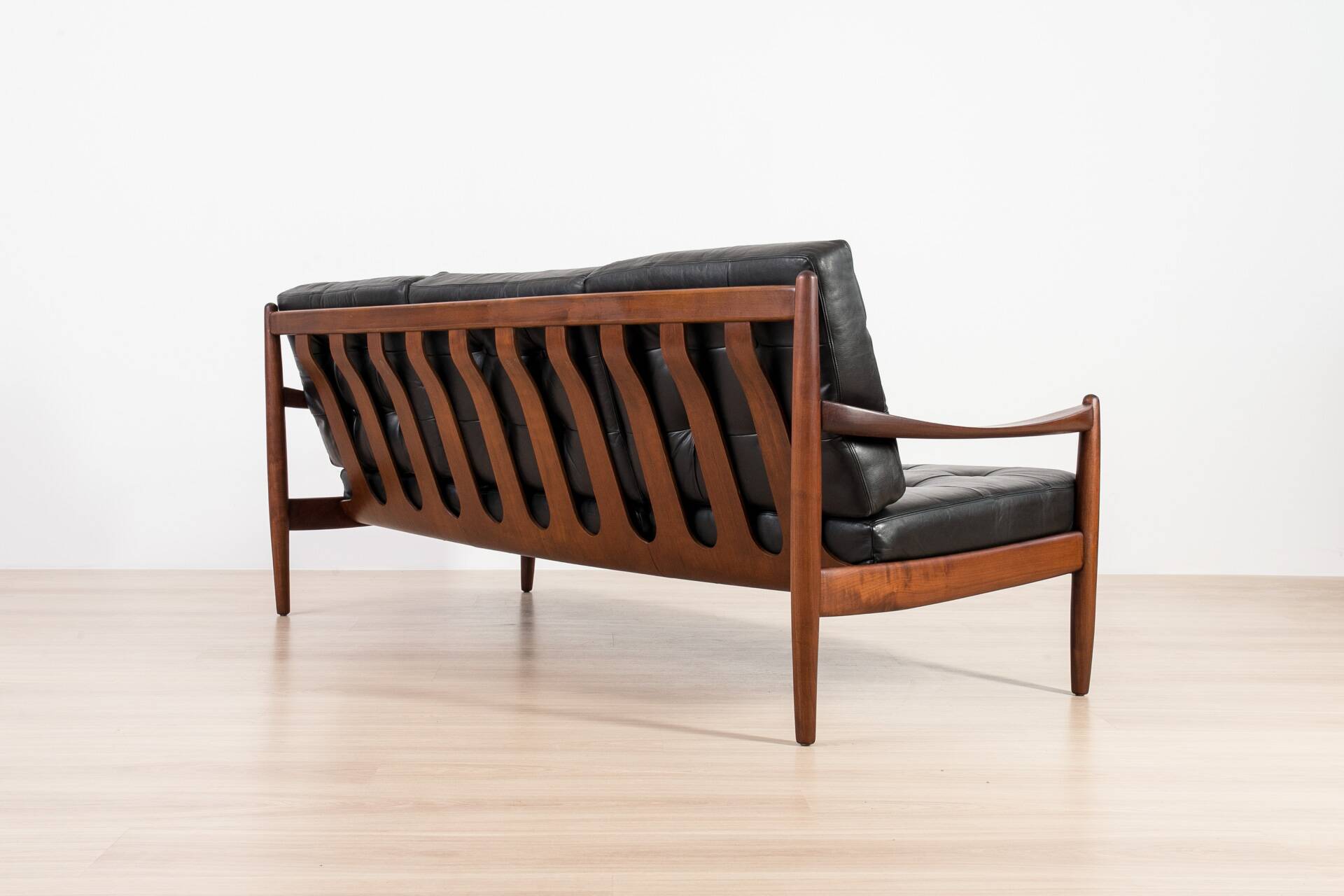 Scandinavian Three-Seat Sofa in Solid Wood and Black Leather, 1960s