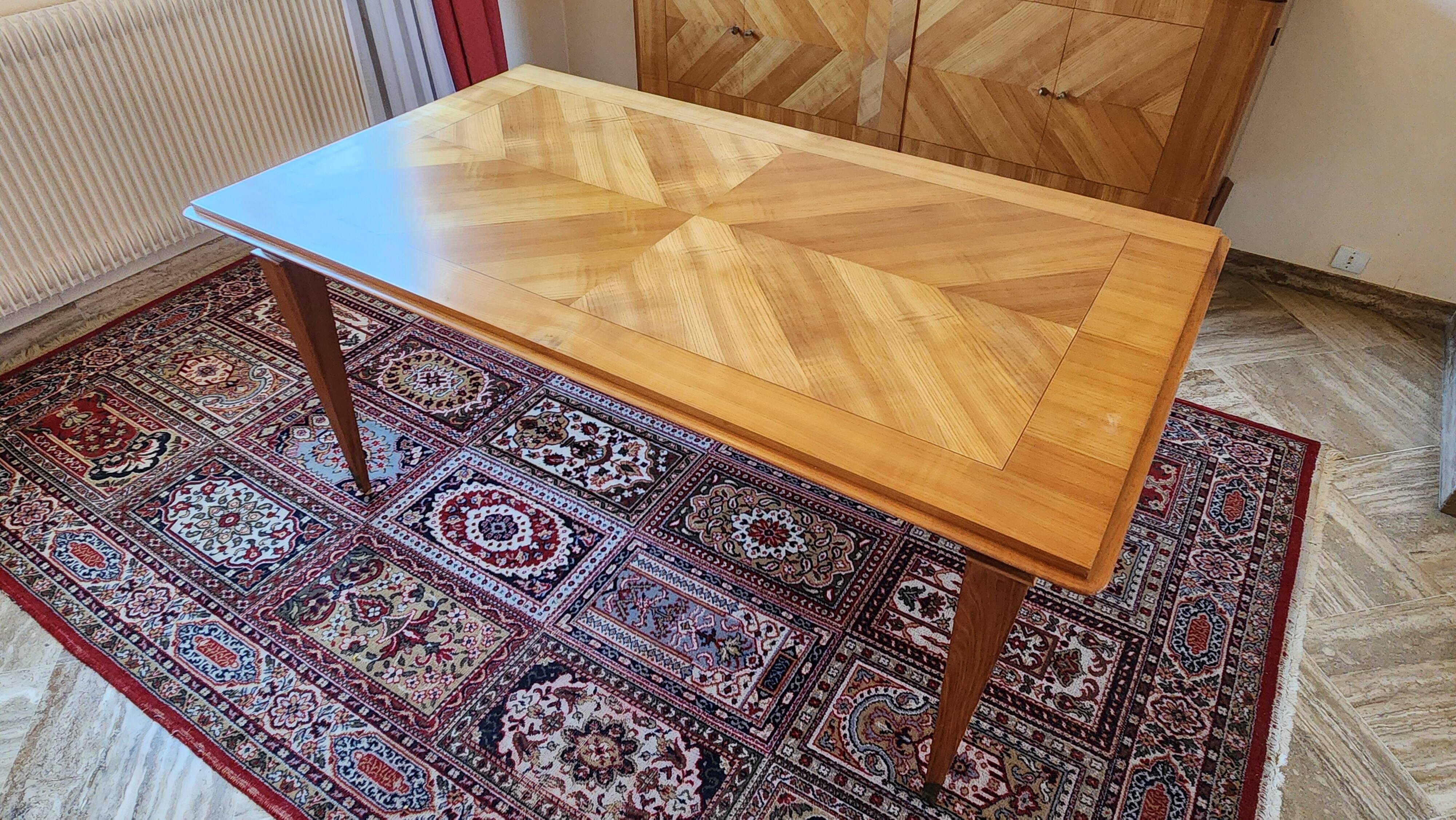 Beautiful sixties dining room table with 2 extensions, 1960s vintage