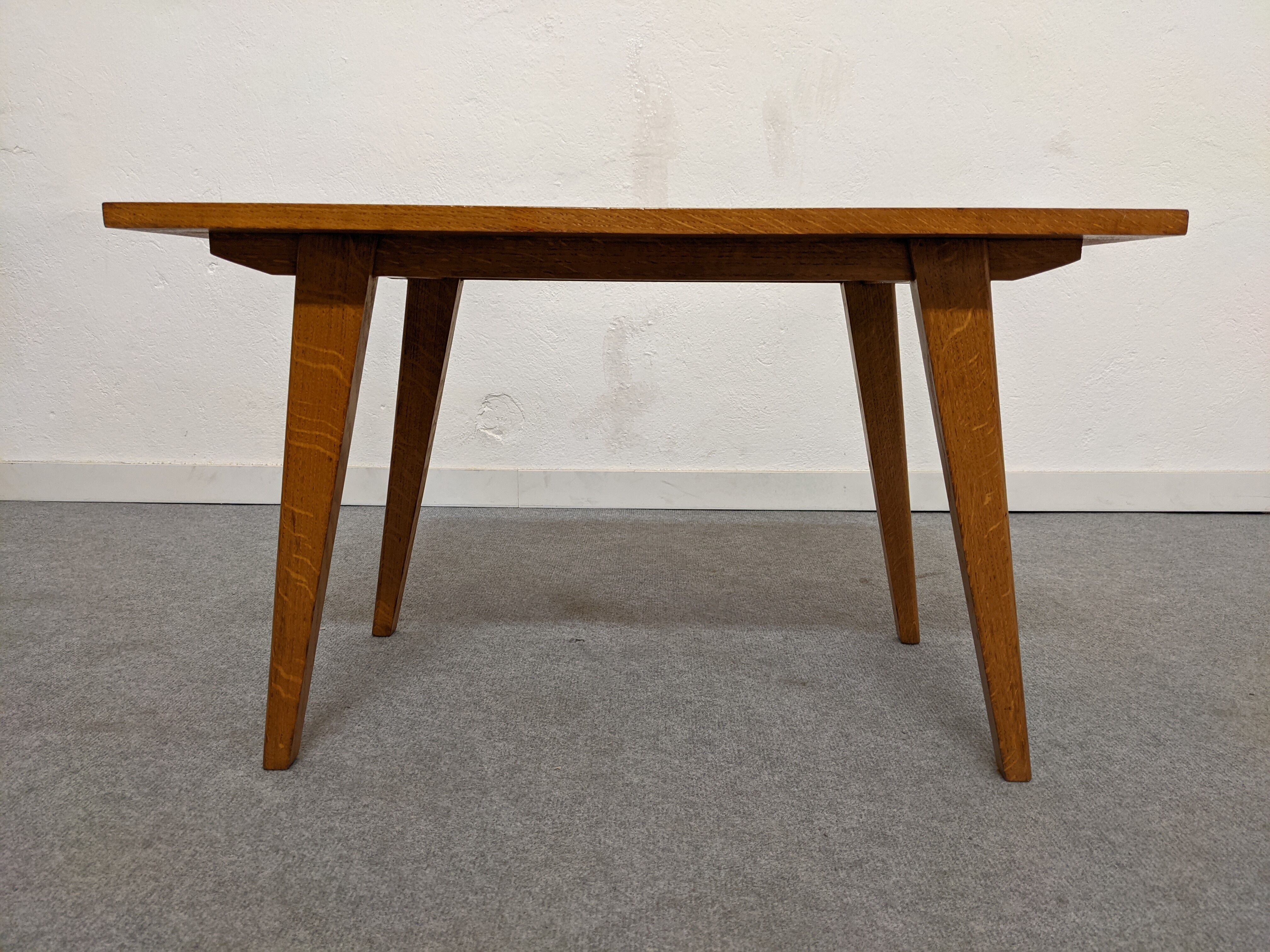 Coffee table of the 50s/60s